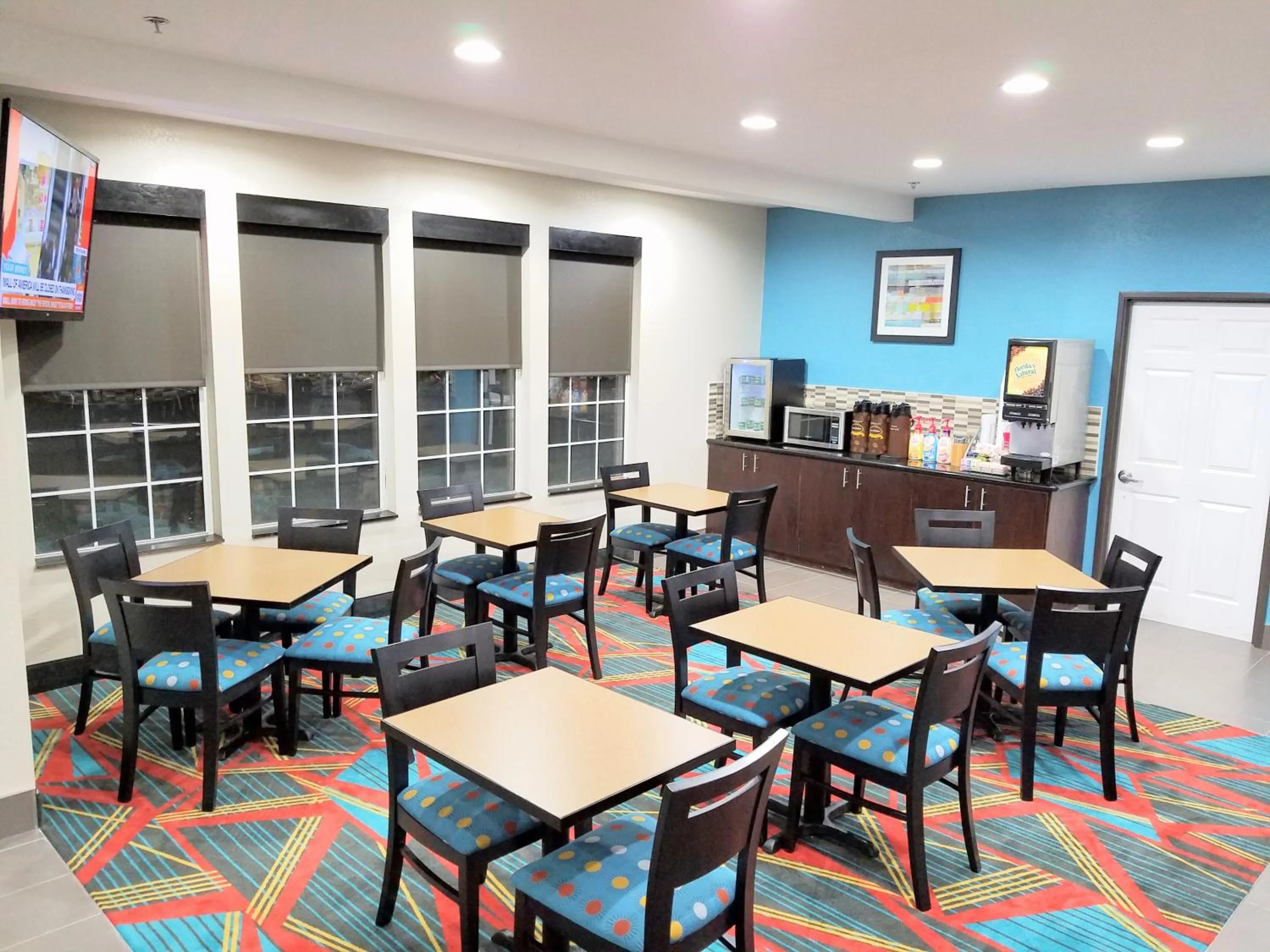 Restaurant/places to eat in Hawthorn Suites Irving DFW South