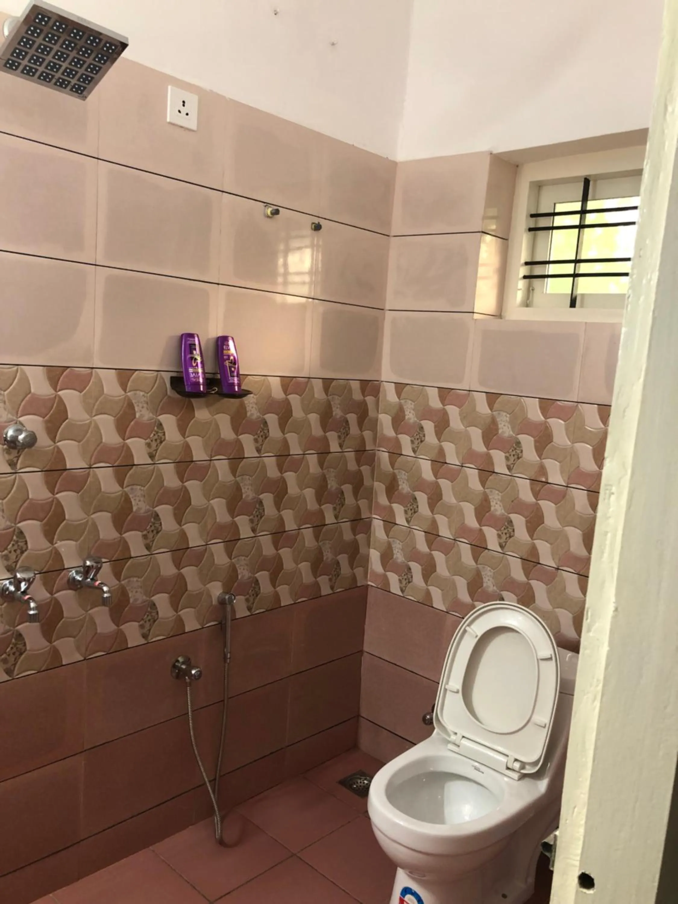 Toilet in Sannidhi Home stay