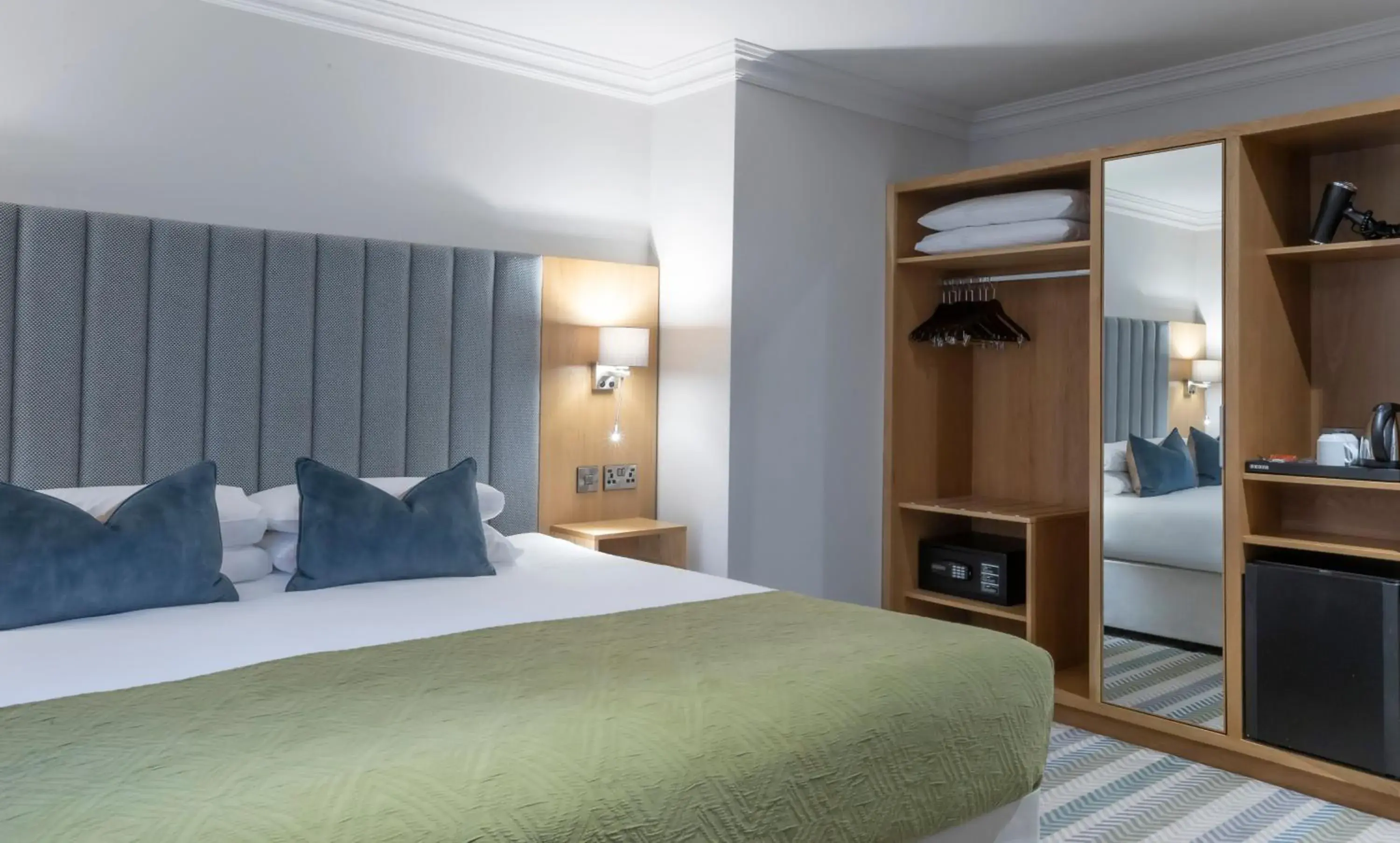 Double Room in Killarney Heights Hotel Double Room in Killarney Heights Hotel