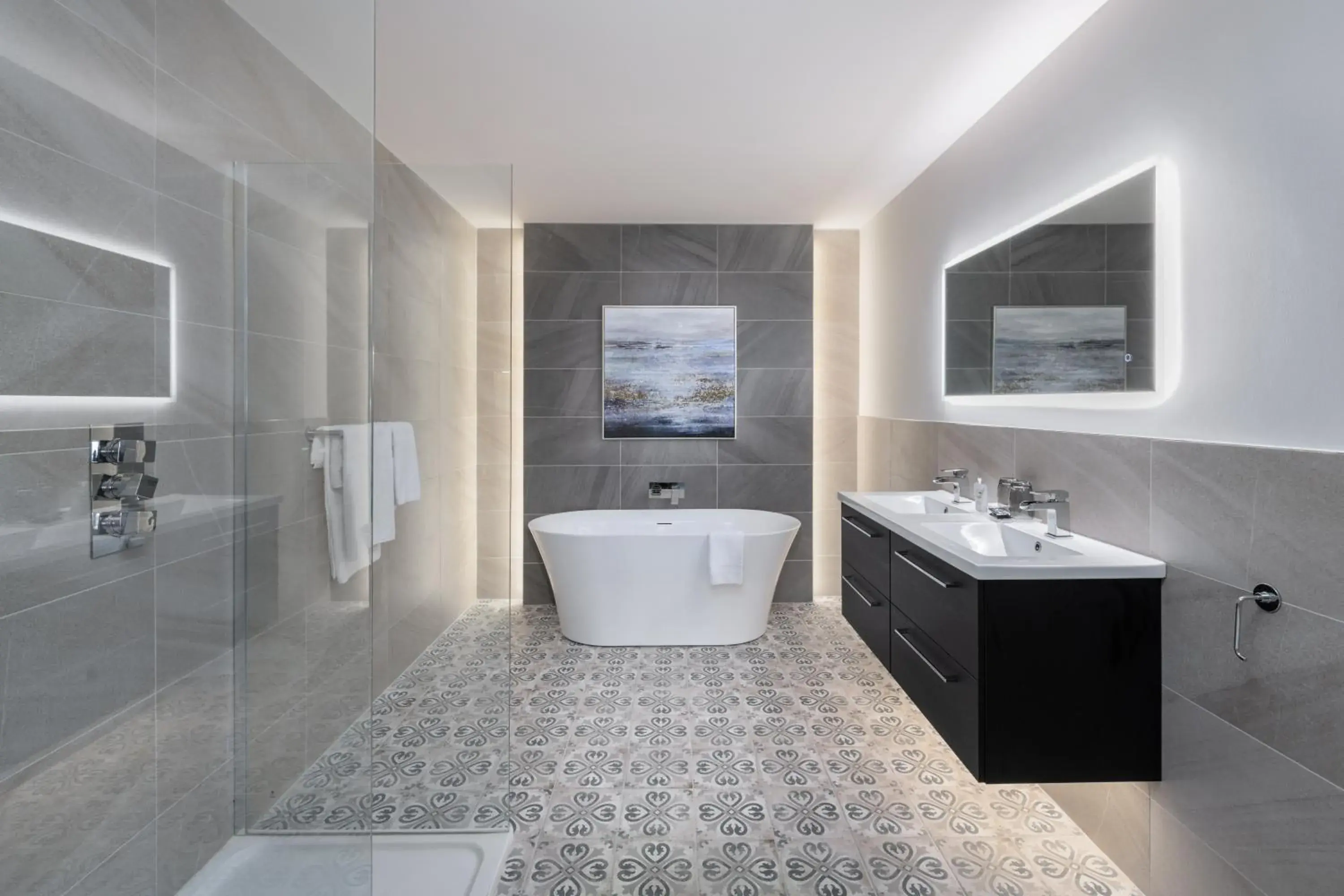 Executive Suite in Killarney Heights Hotel Executive Suite in Killarney Heights Hotel