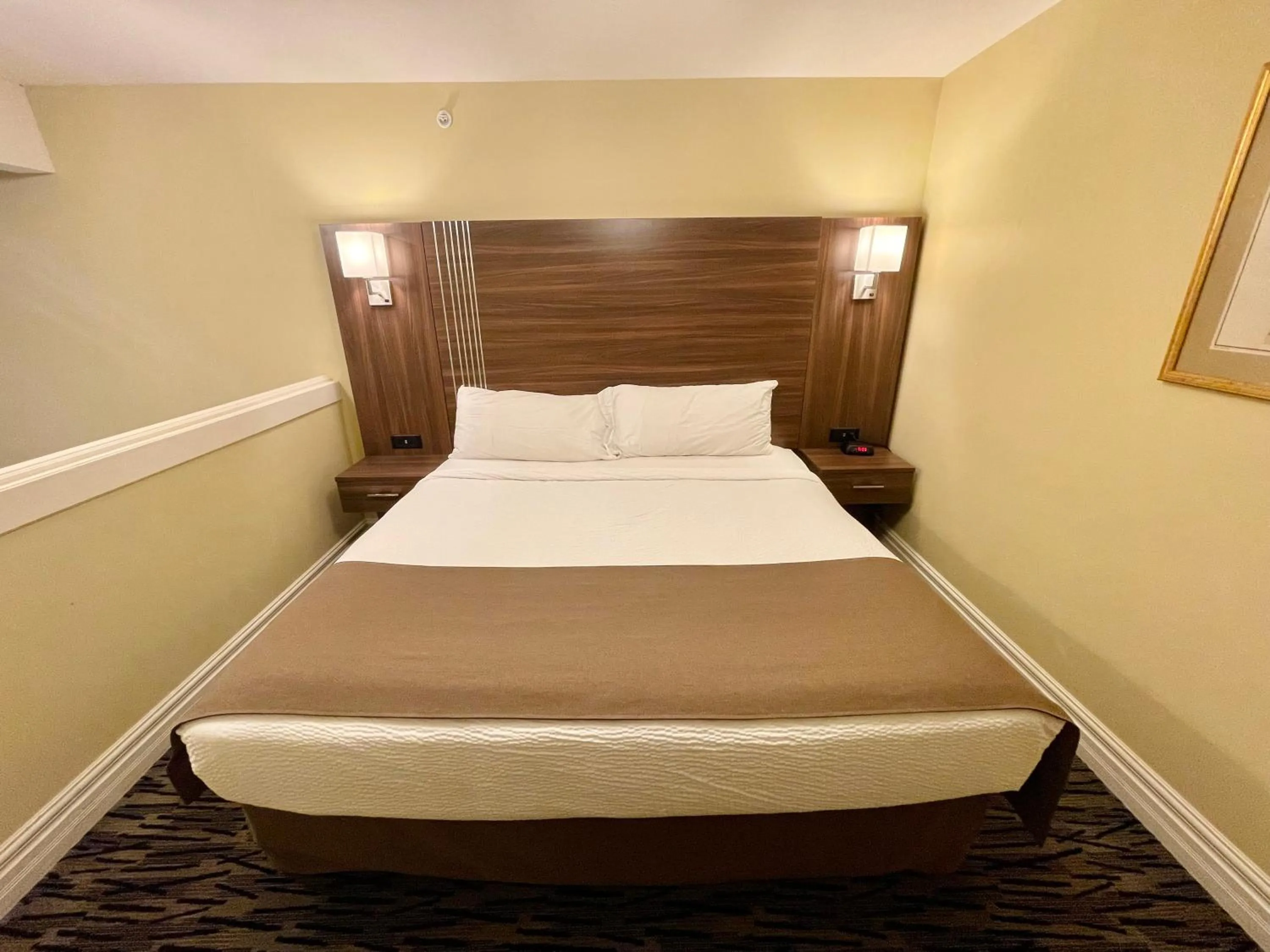 Bed in Fernie Stanford Resort