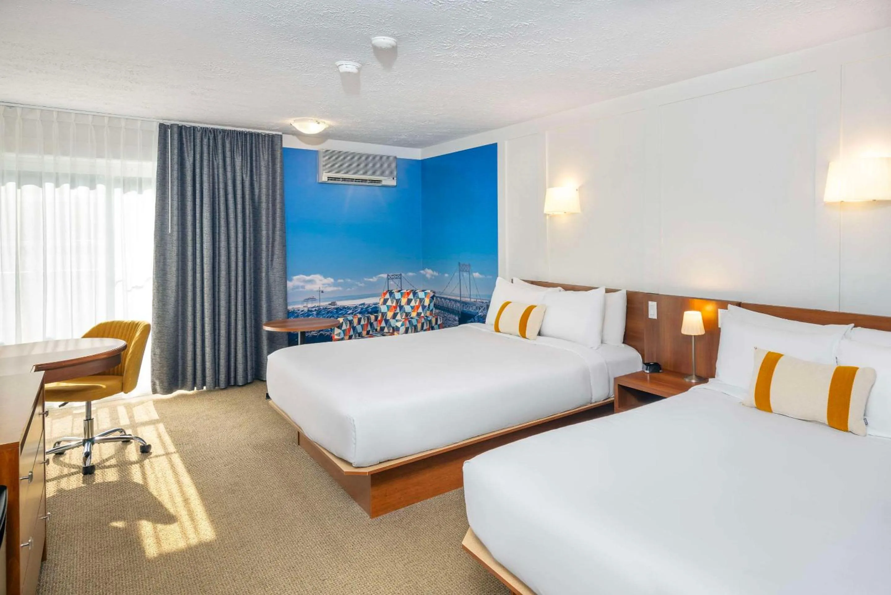 Bedroom, Bed in Clarion Pointe La Malbaie