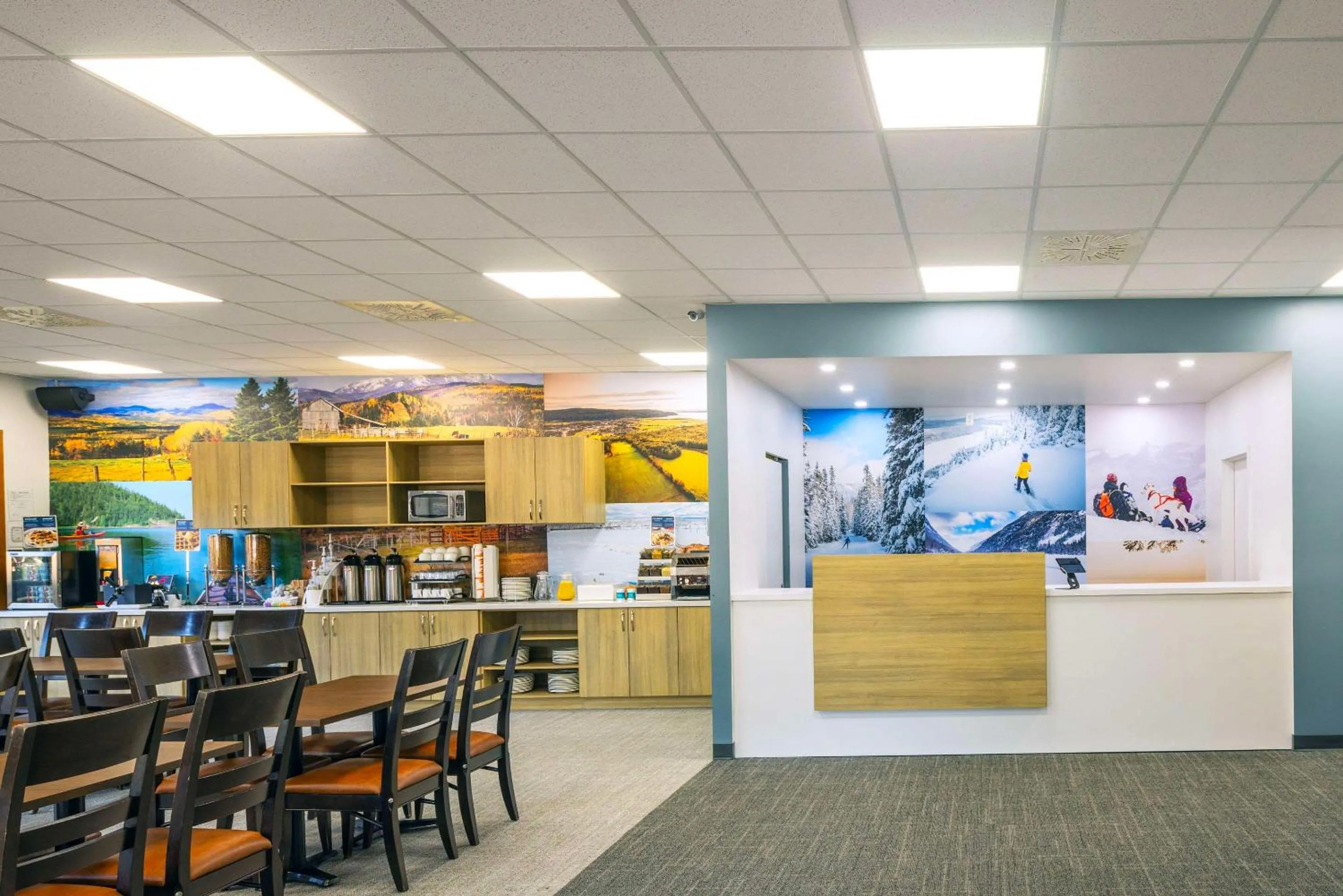 Lobby or reception in Clarion Pointe La Malbaie