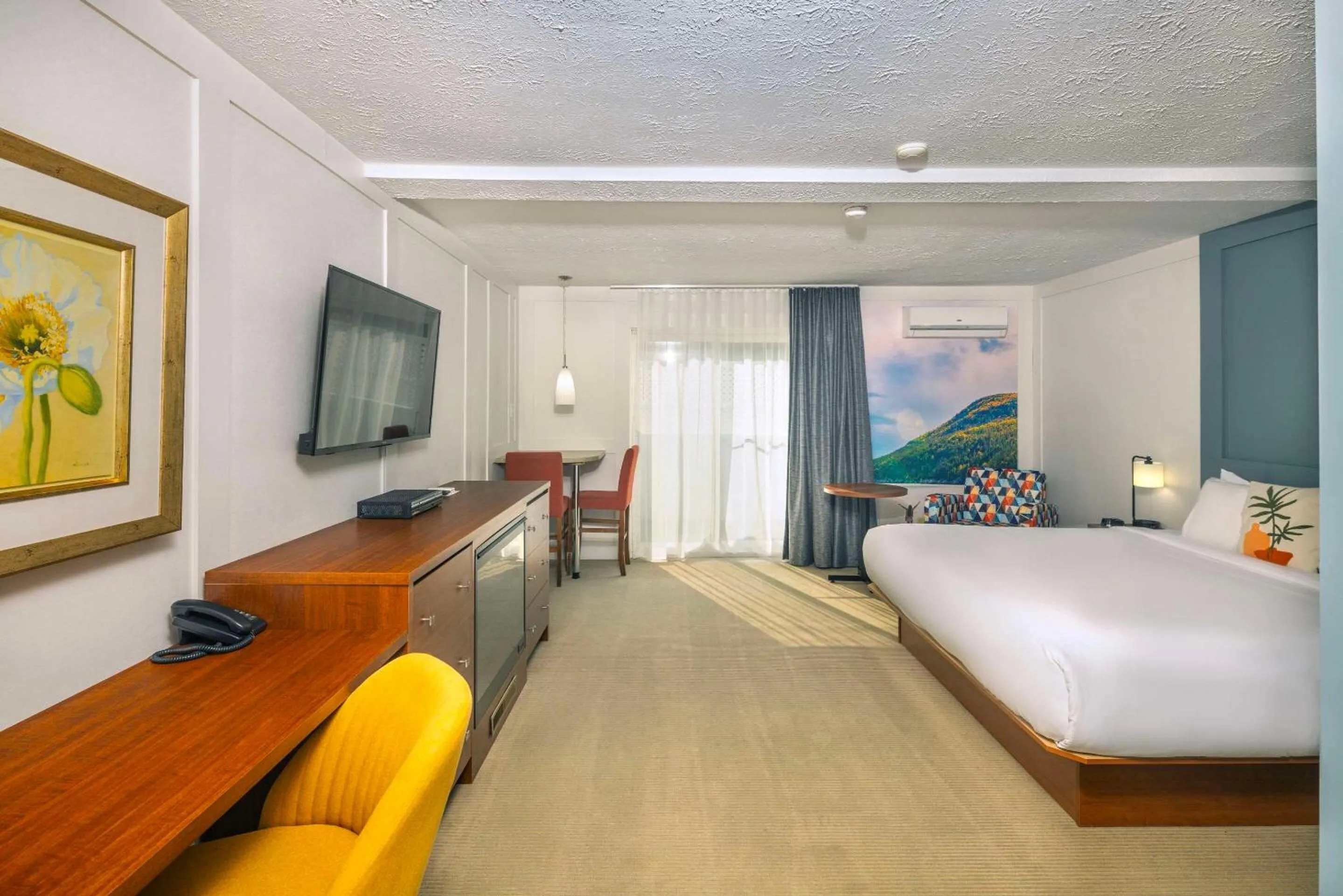 Bedroom, Bed in Clarion Pointe La Malbaie