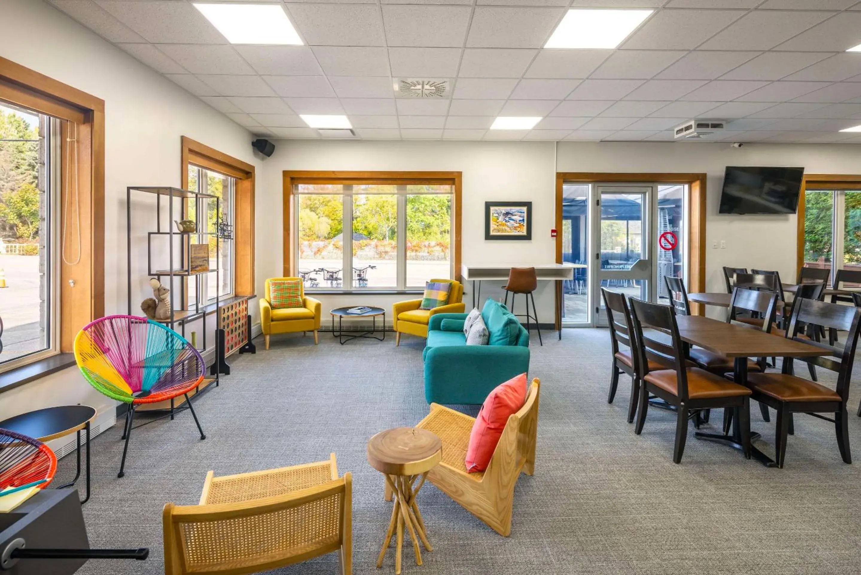 Lobby or reception in Clarion Pointe La Malbaie Lobby or reception in Clarion Pointe La Malbaie