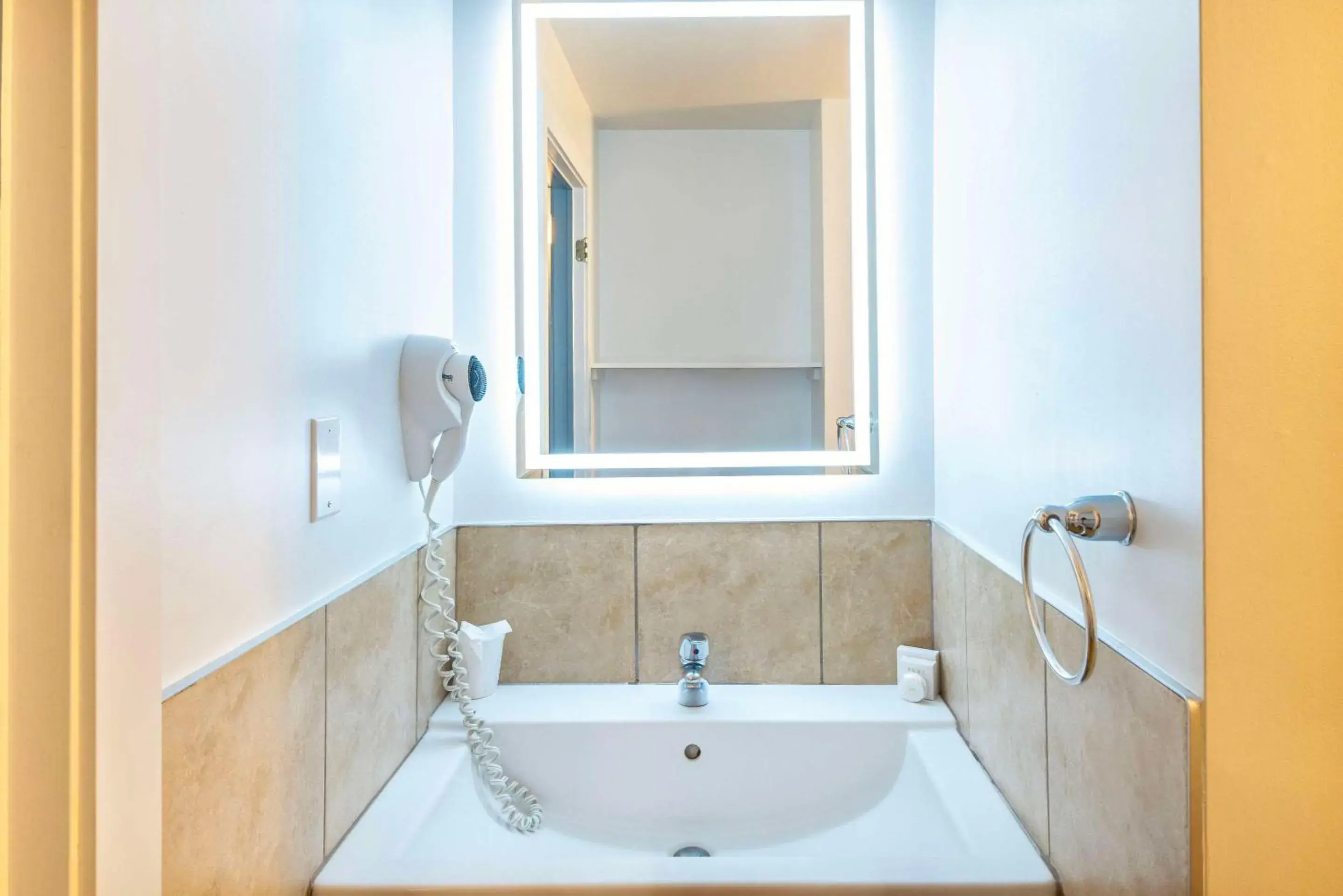 Bedroom in Clarion Pointe La Malbaie Bedroom in Clarion Pointe La Malbaie