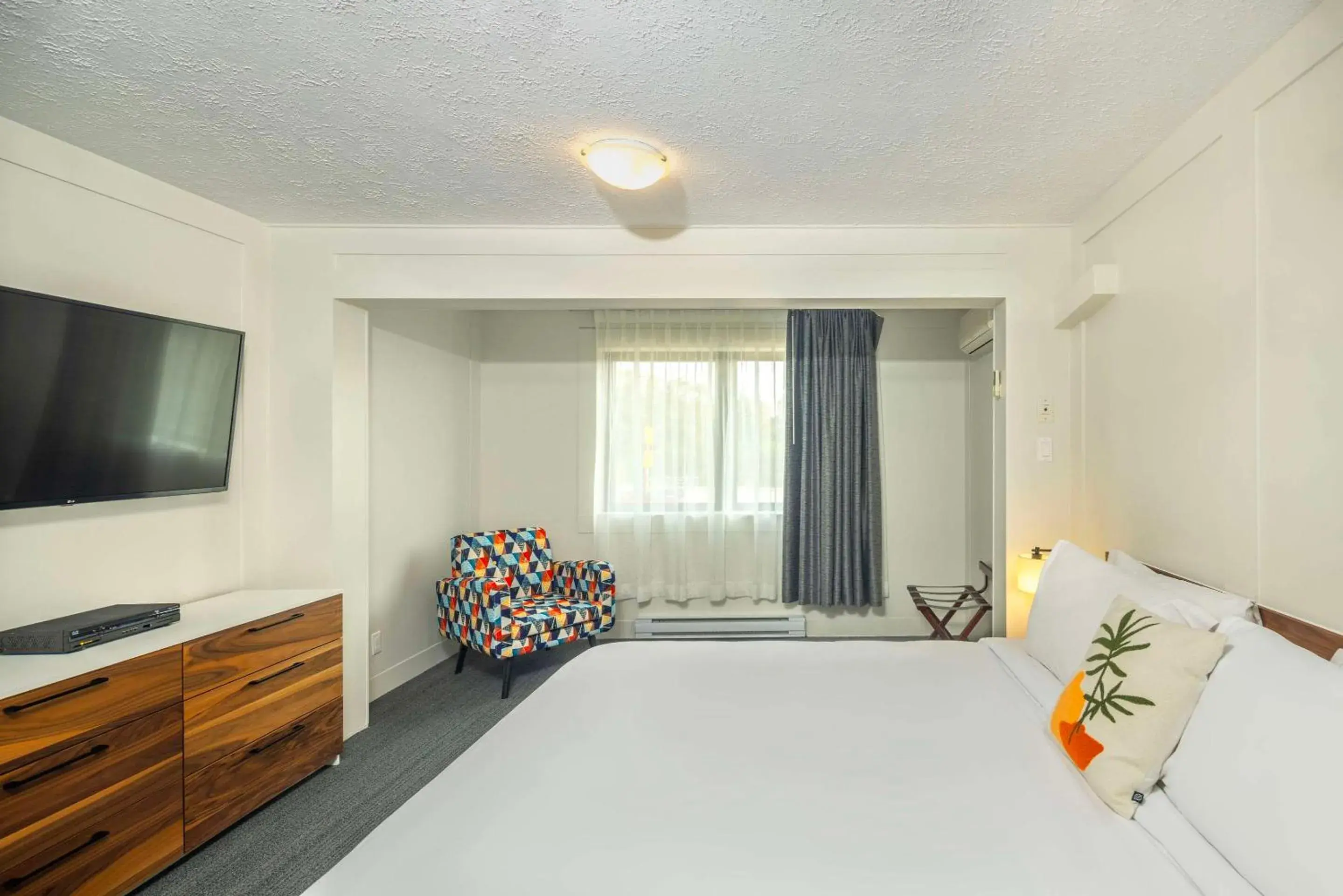 Bedroom, Bed in Clarion Pointe La Malbaie Bedroom, Bed in Clarion Pointe La Malbaie