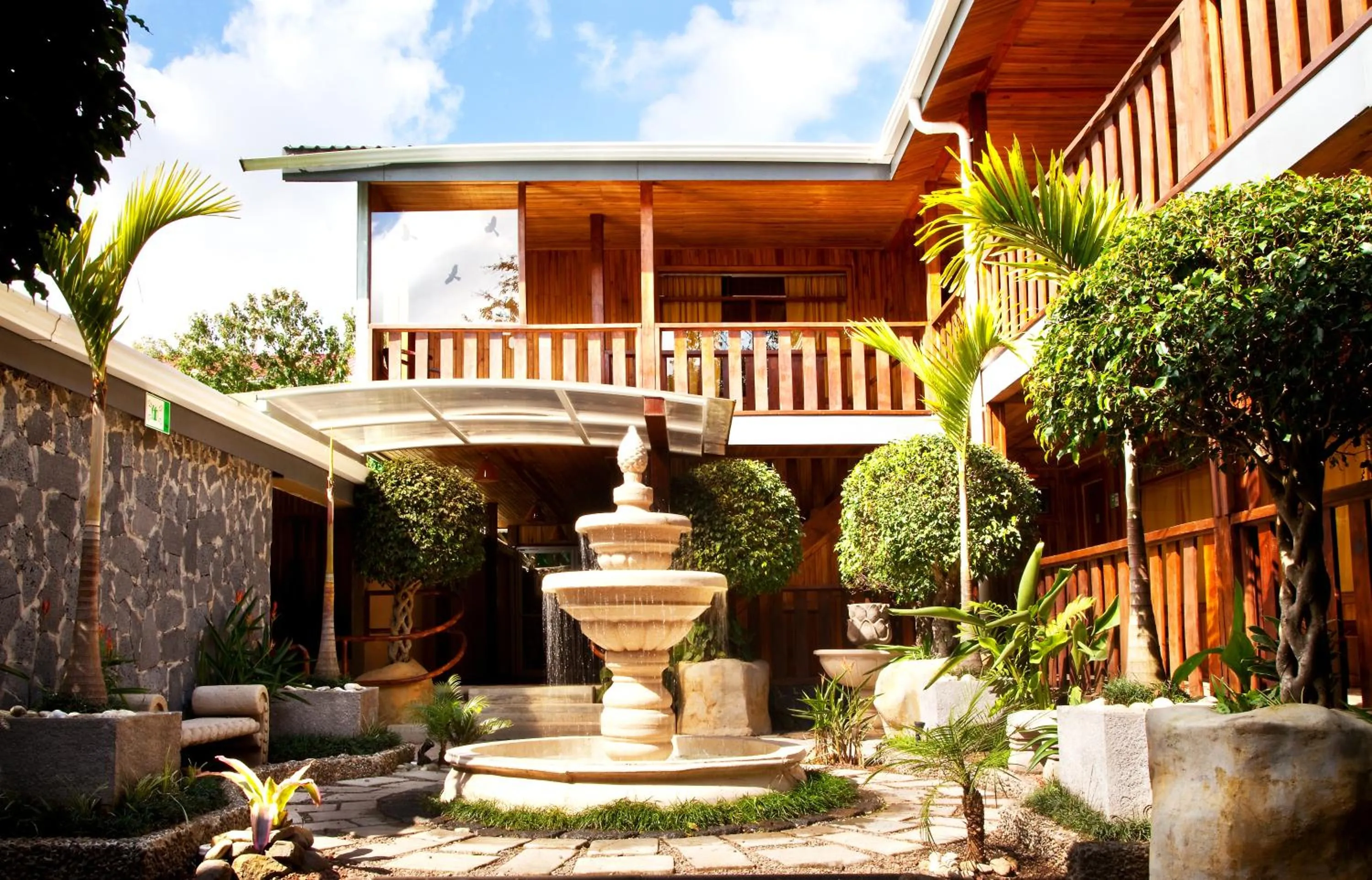 Garden in Monteverde Country Lodge - Costa Rica