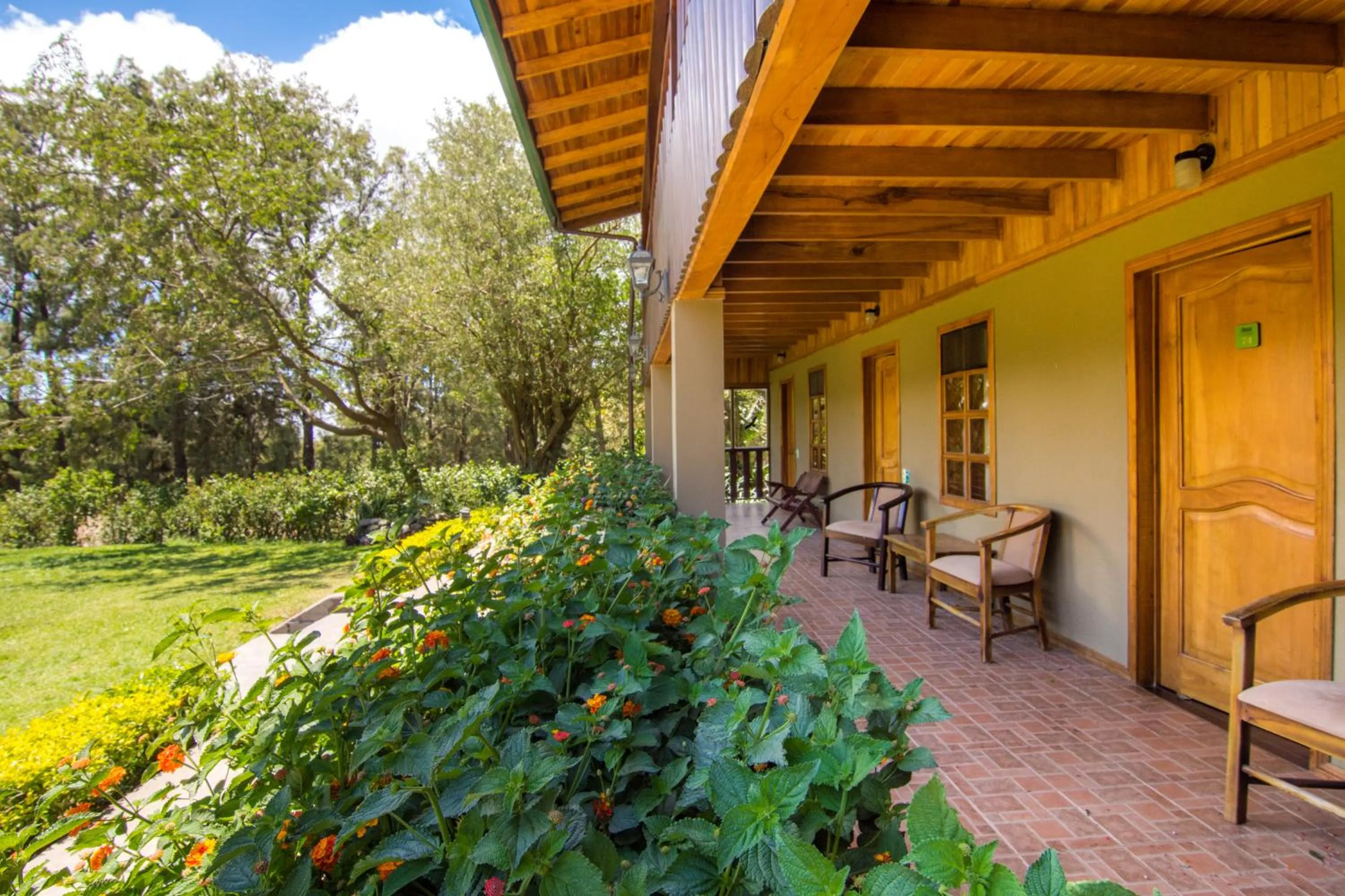 Area and facilities in Monteverde Country Lodge - Costa Rica