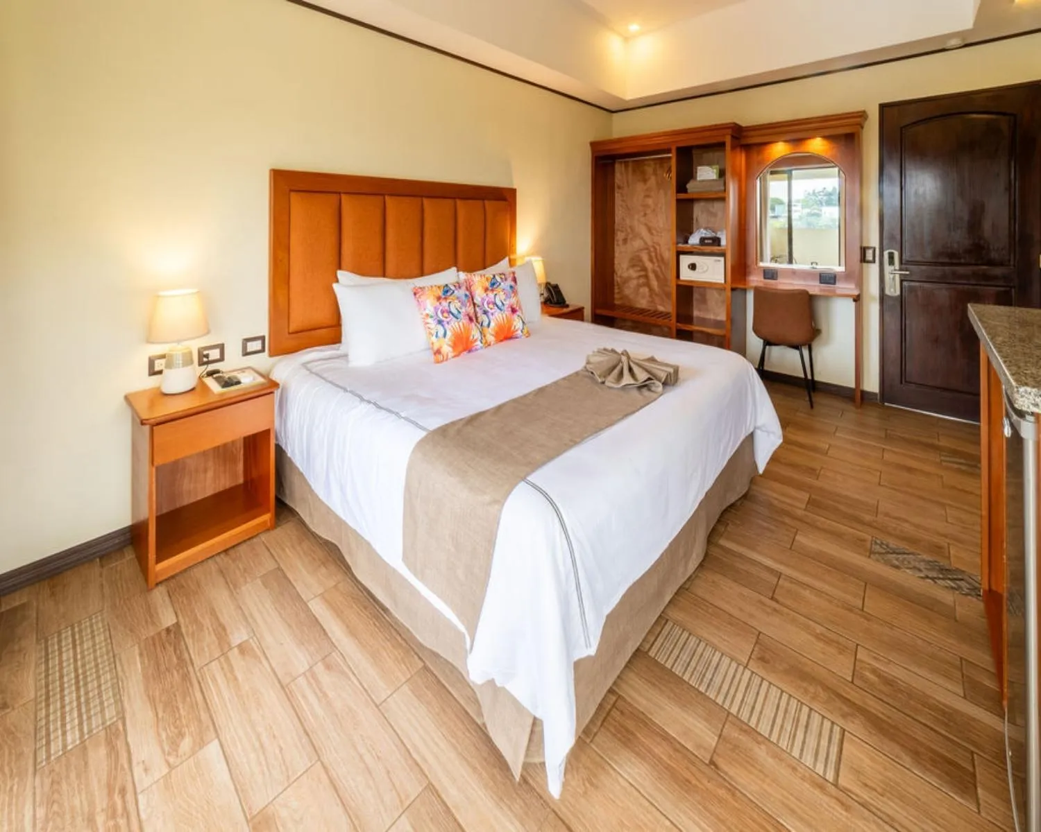 Photo of the whole room, Bed in Hotel & Spa Poco a Poco - Costa Rica