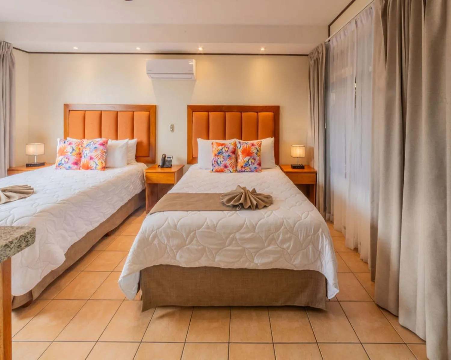 Photo of the whole room, Bed in Hotel & Spa Poco a Poco - Costa Rica