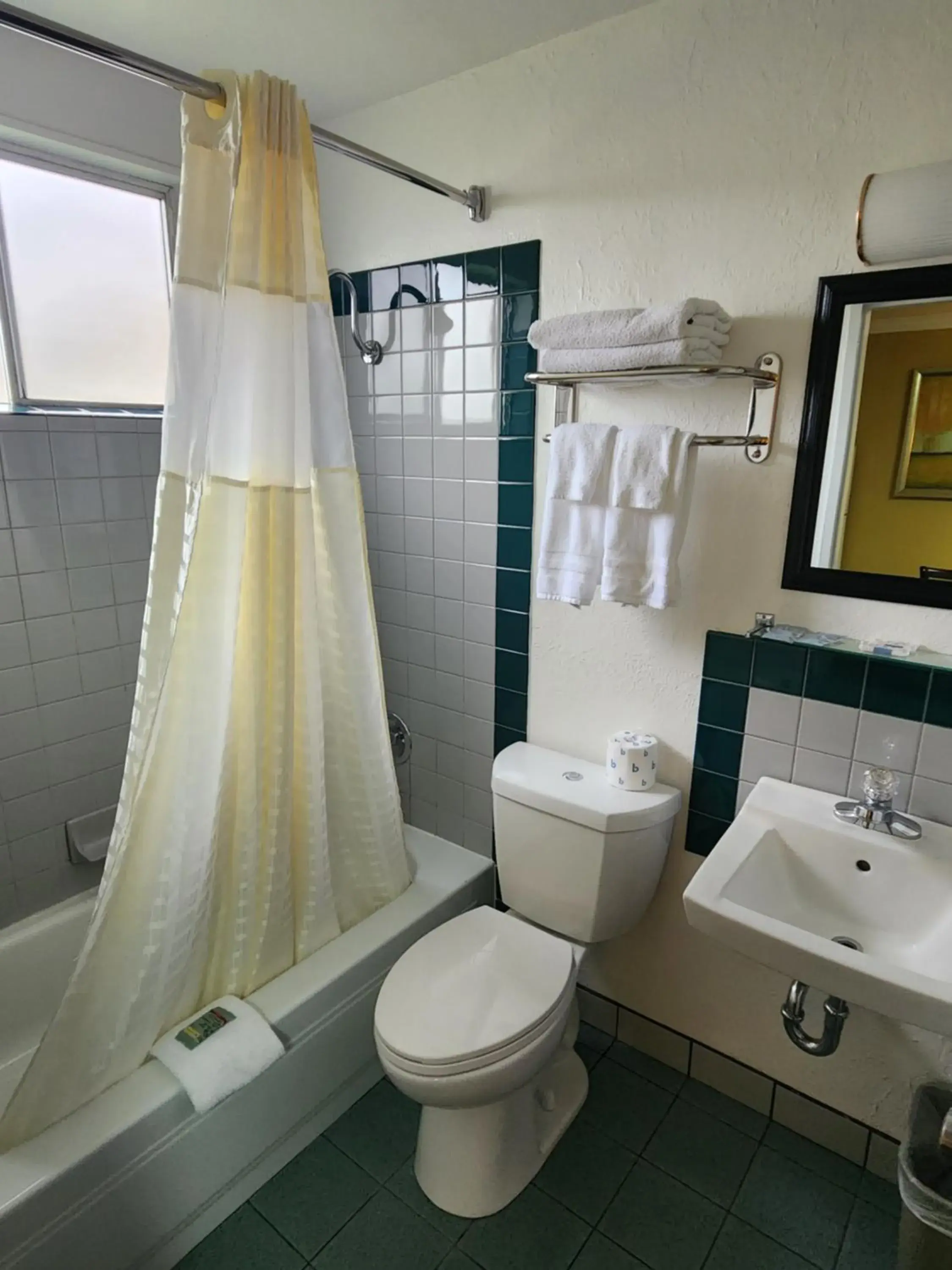Bathroom in Galaxie Motel Bathroom in Galaxie Motel