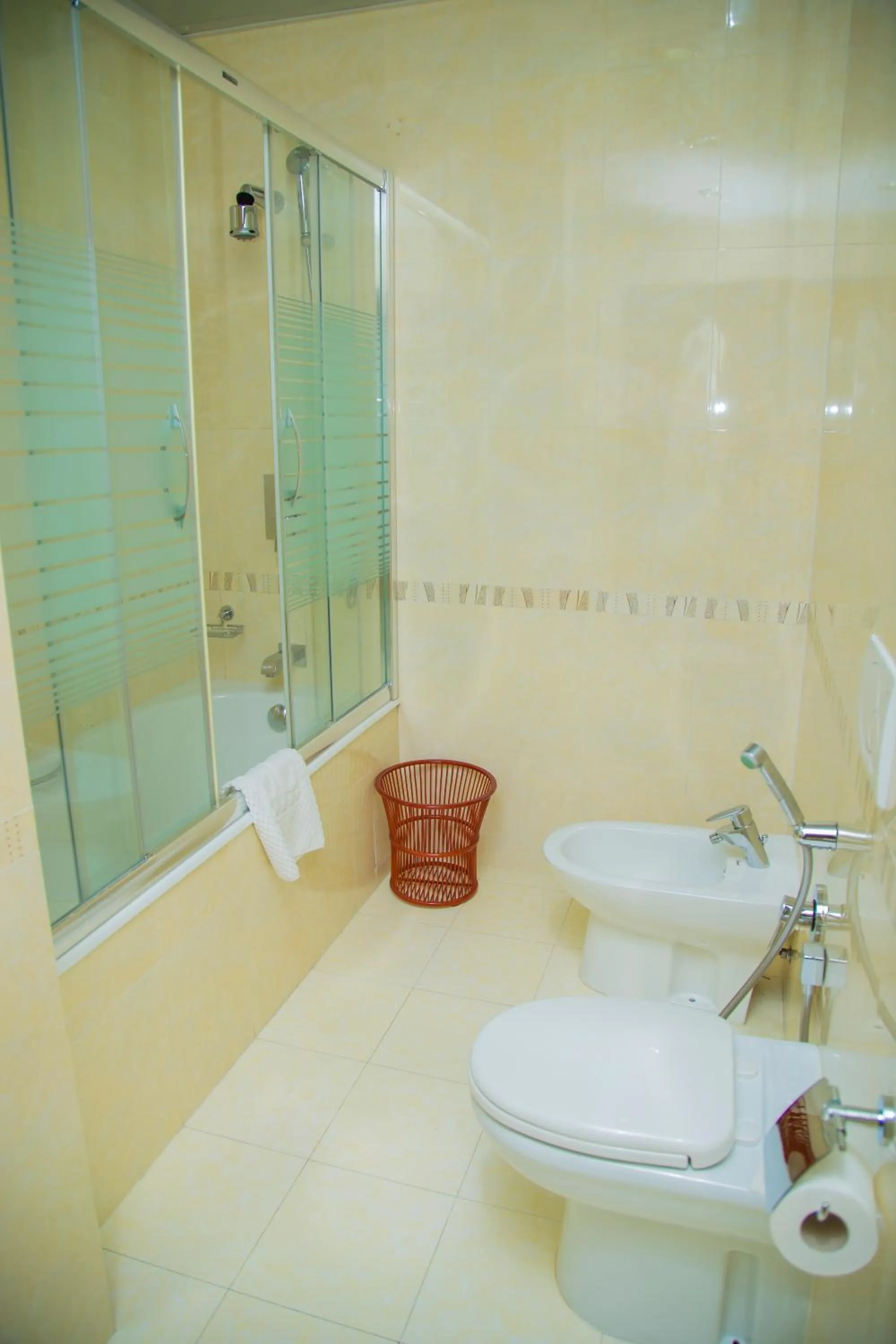 Toilet in Golden Coast Hotel