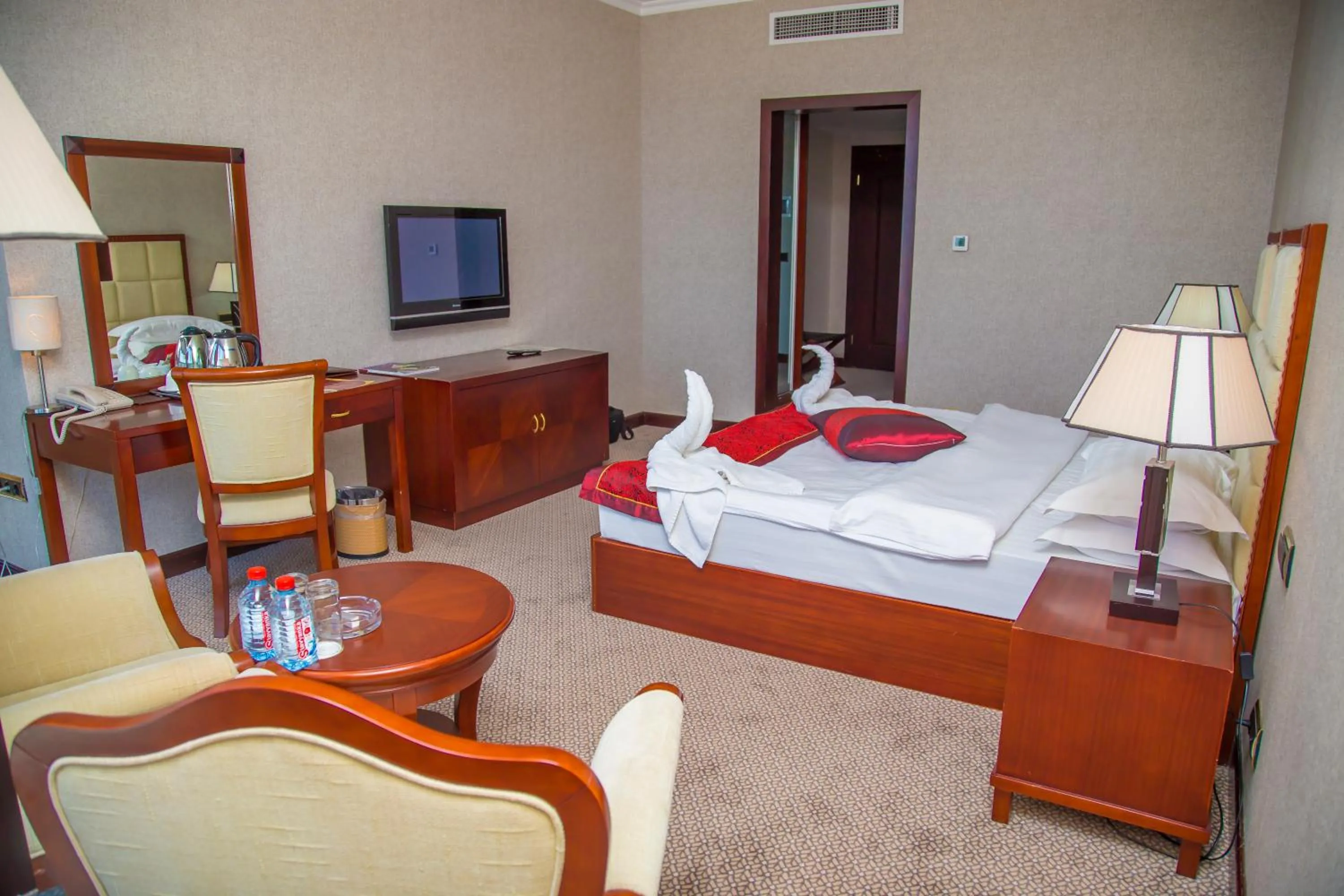 Photo of the whole room, Bed in Golden Coast Hotel