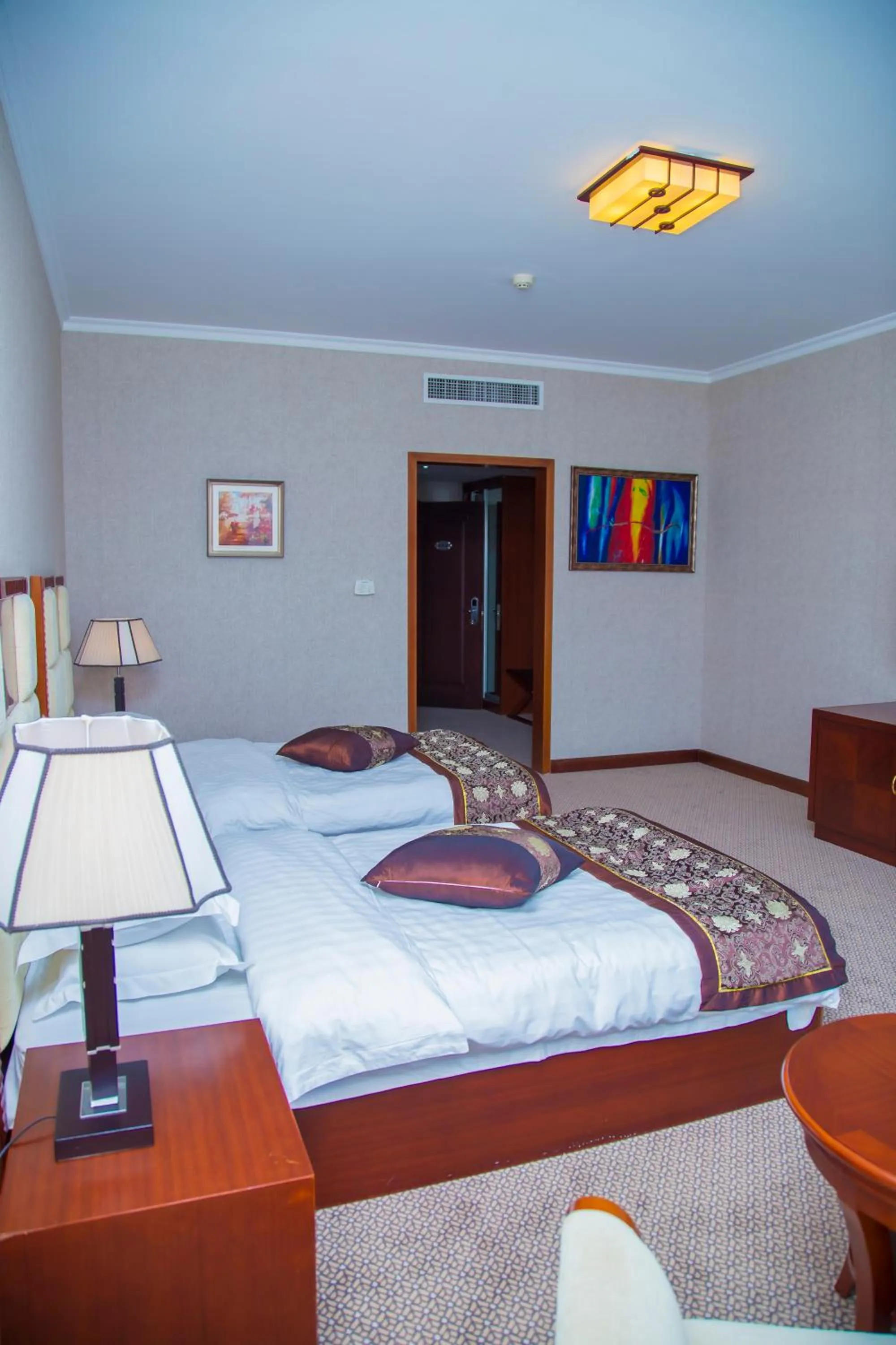 Photo of the whole room, Bed in Golden Coast Hotel