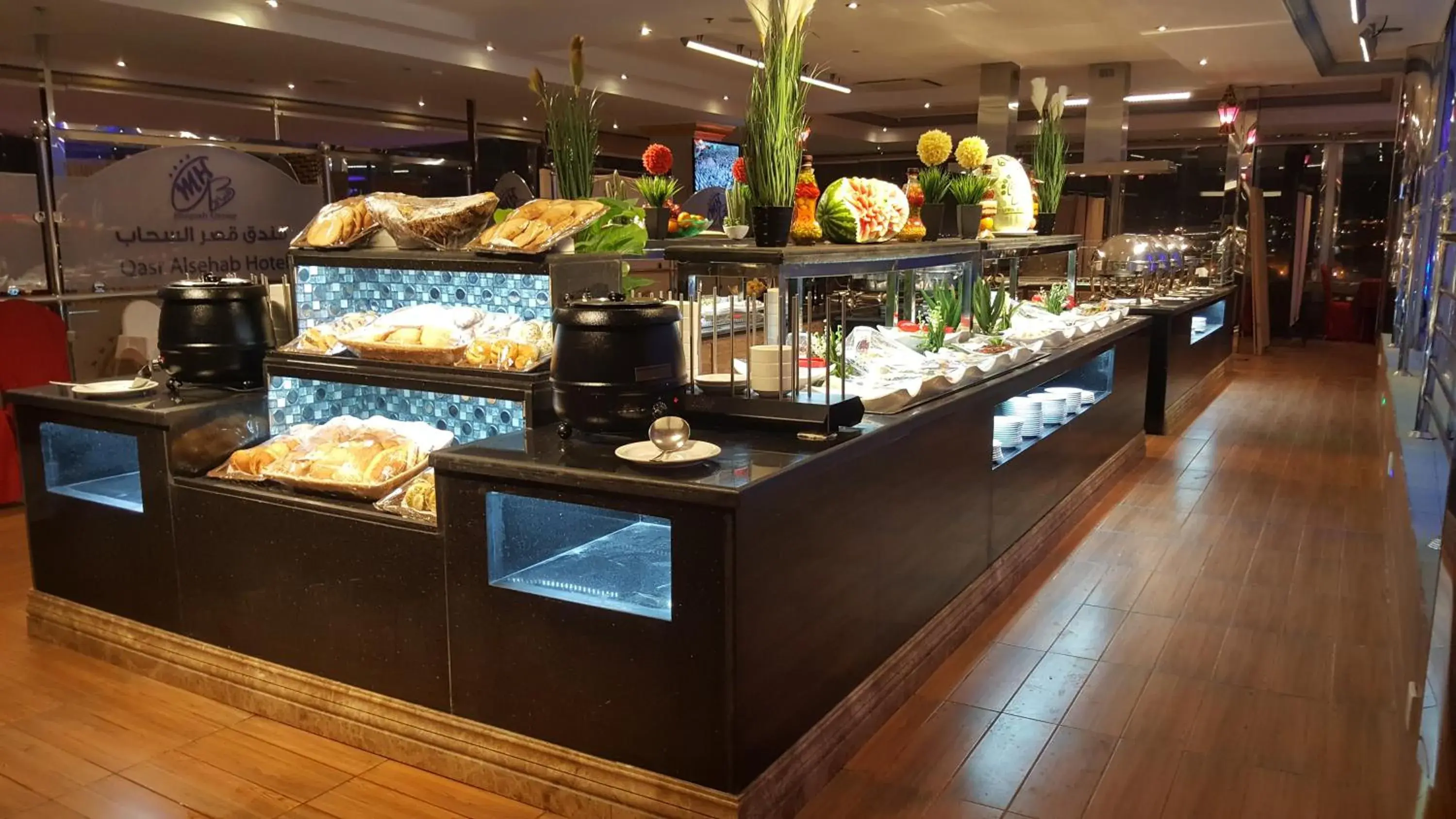 Restaurant/places to eat in Qasr Al Sahab Restaurant/places to eat in Qasr Al Sahab