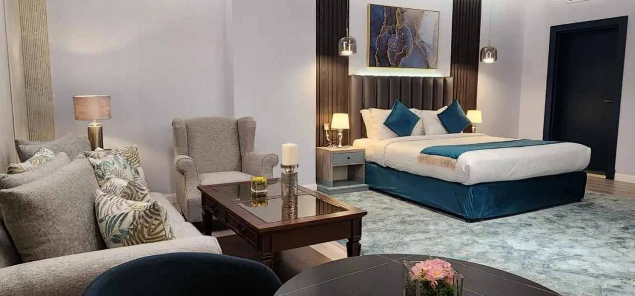 Bedroom, Bed in Qasr Al Sahab