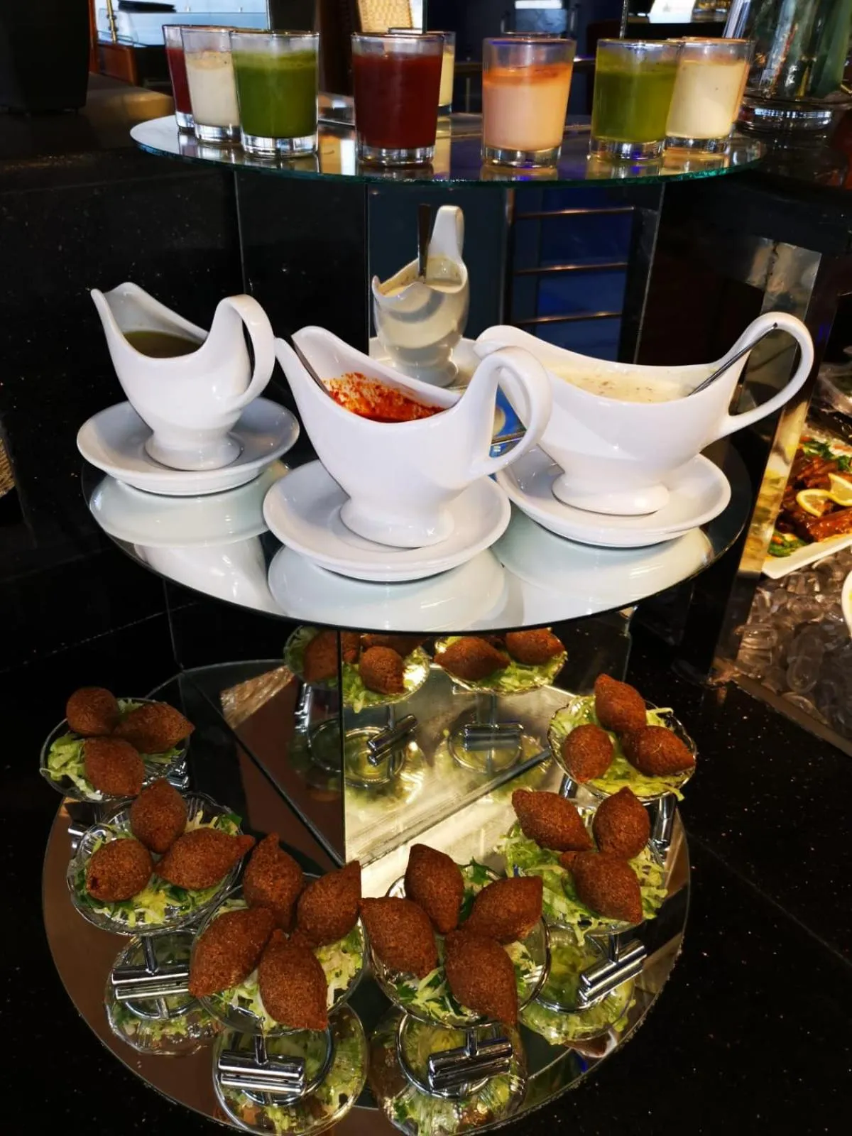 Food and drinks in Qasr Al Sahab