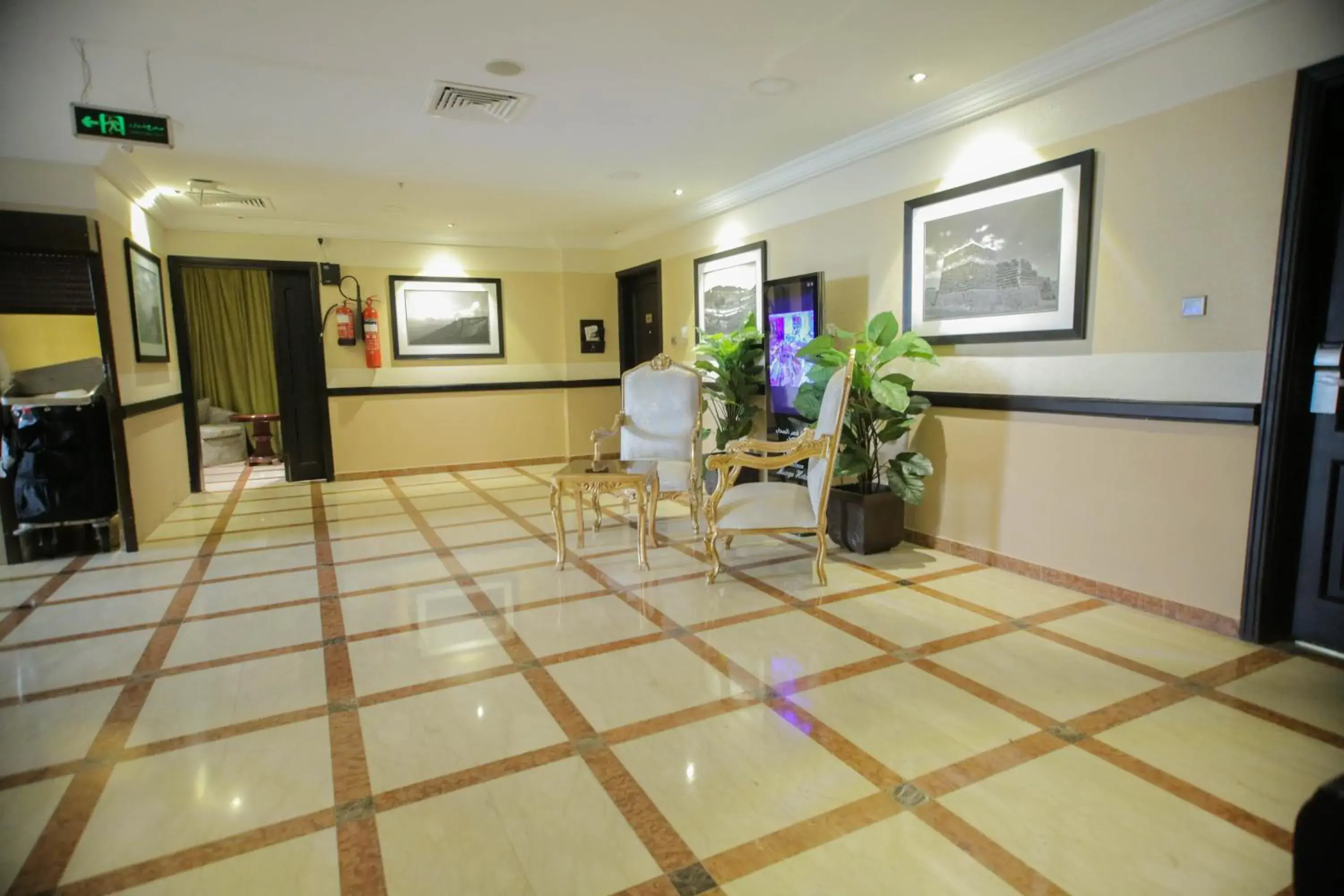 Property building in Qasr Al Sahab Property building in Qasr Al Sahab