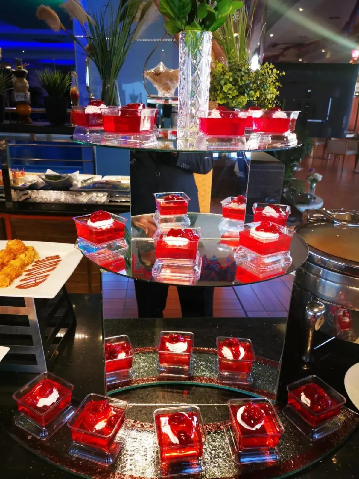 Restaurant/places to eat in Qasr Al Sahab Restaurant/places to eat in Qasr Al Sahab