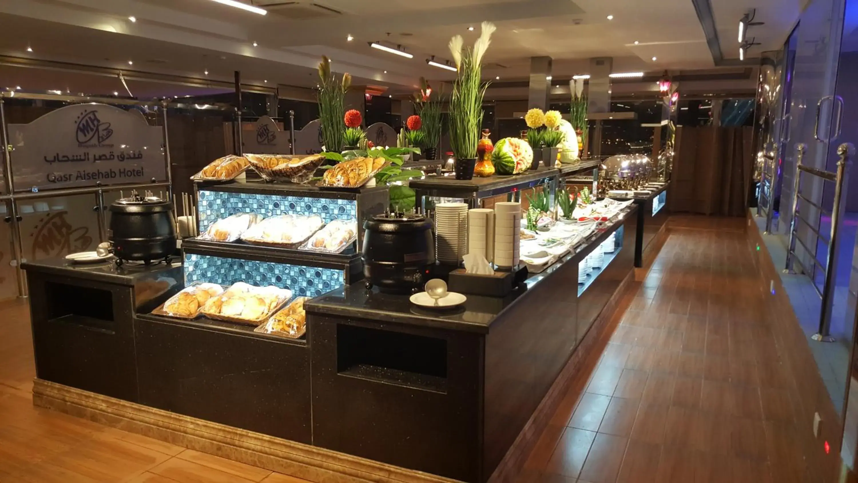 Restaurant/places to eat in Qasr Al Sahab Restaurant/places to eat in Qasr Al Sahab