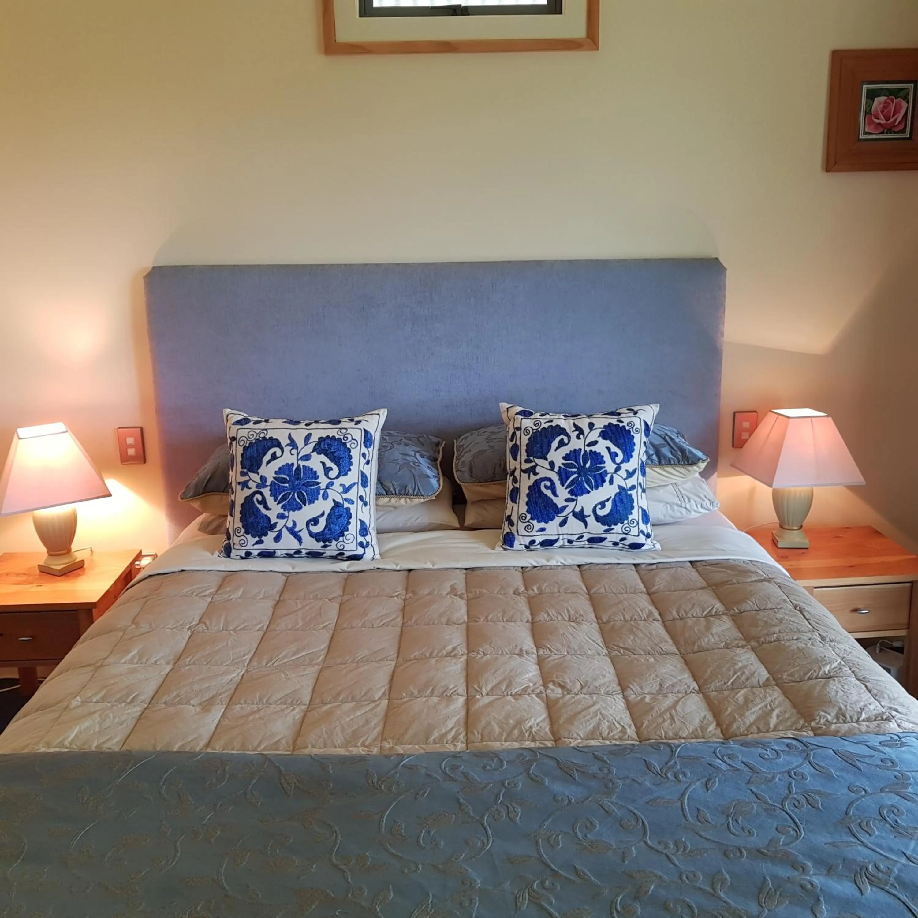 Bed in Hawkdun Rise Vineyard & Accommodation