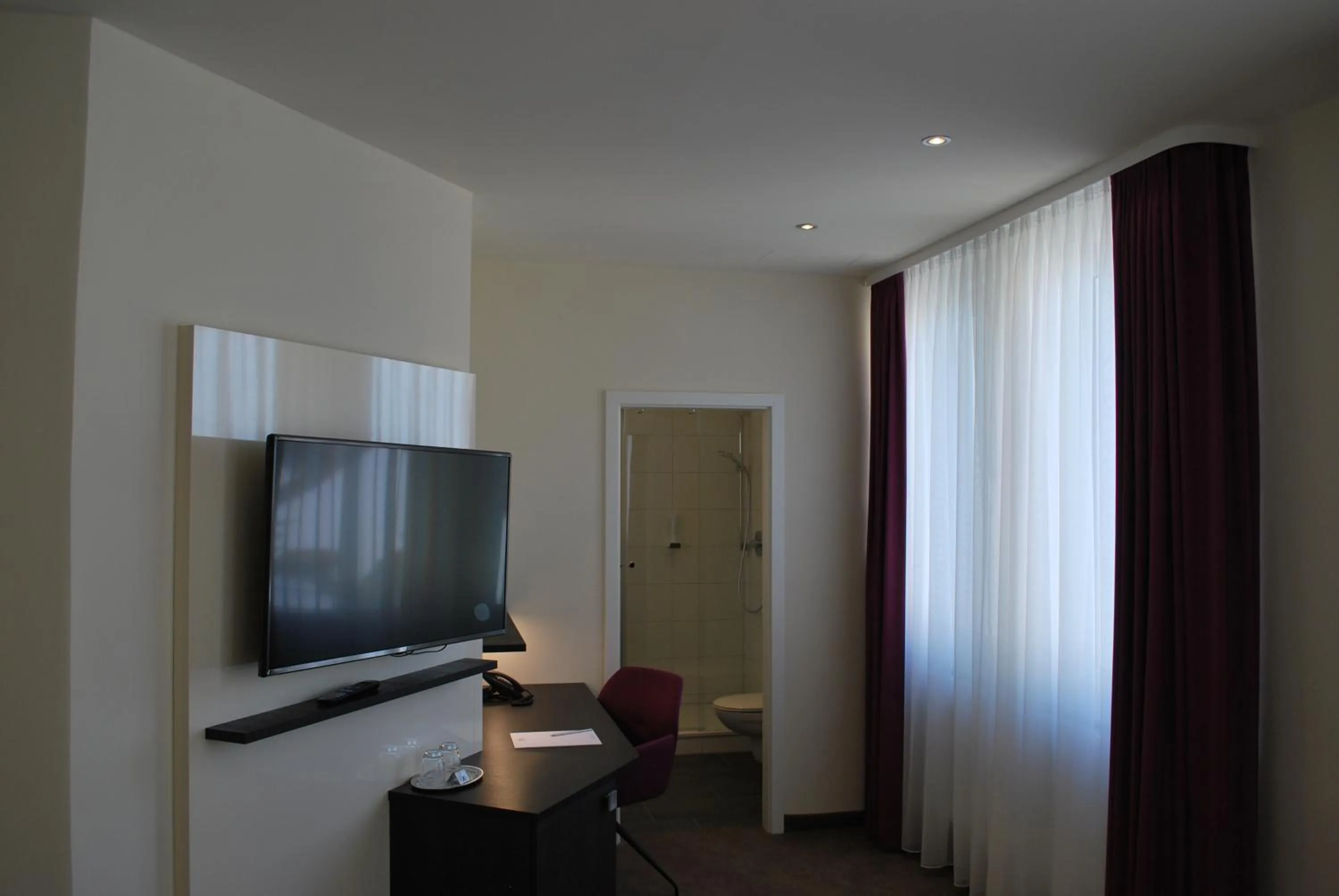 Photo of the whole room in Hotel am Berg Esslingen