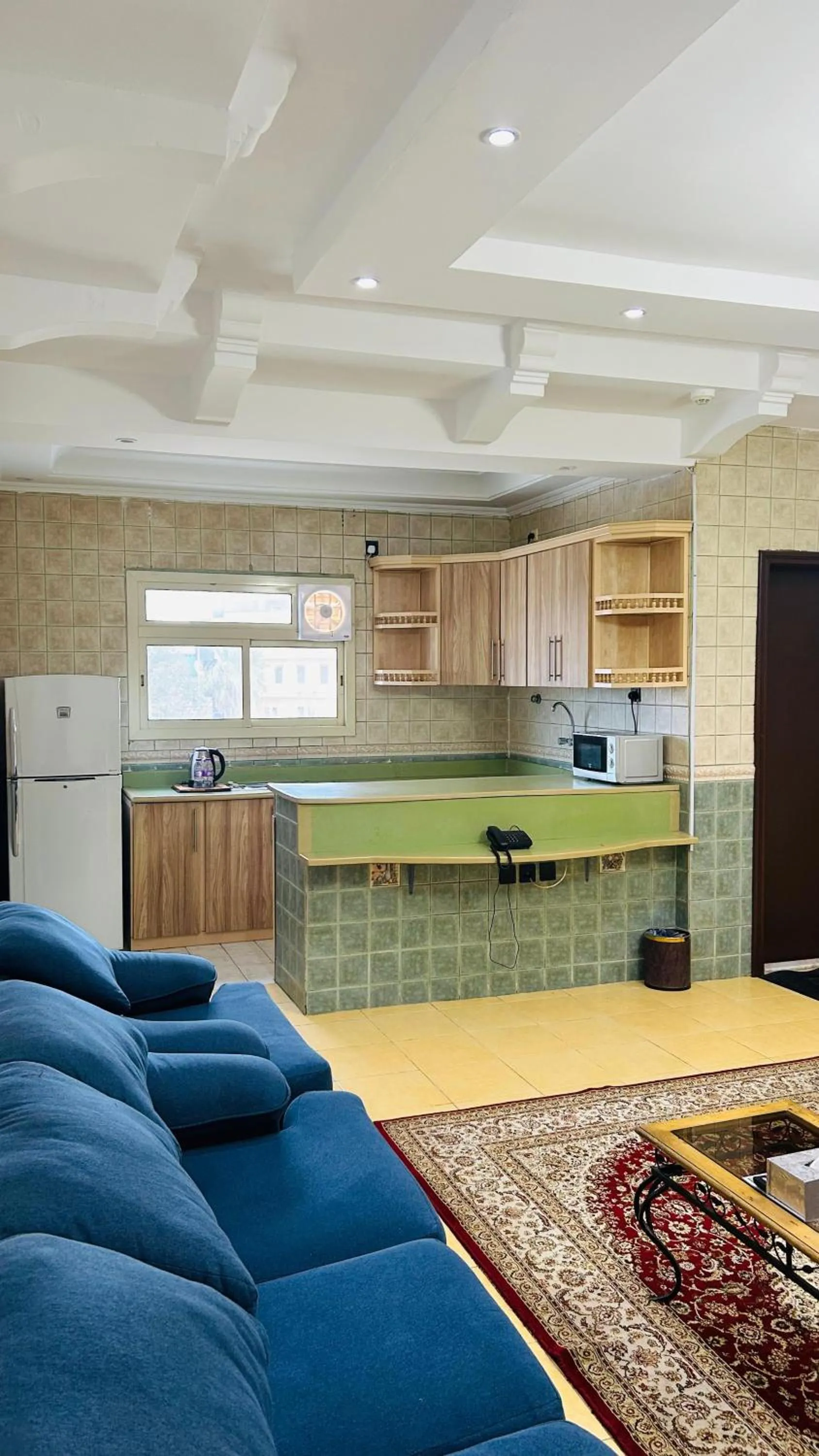 Restaurant/places to eat in Seasons Apartments