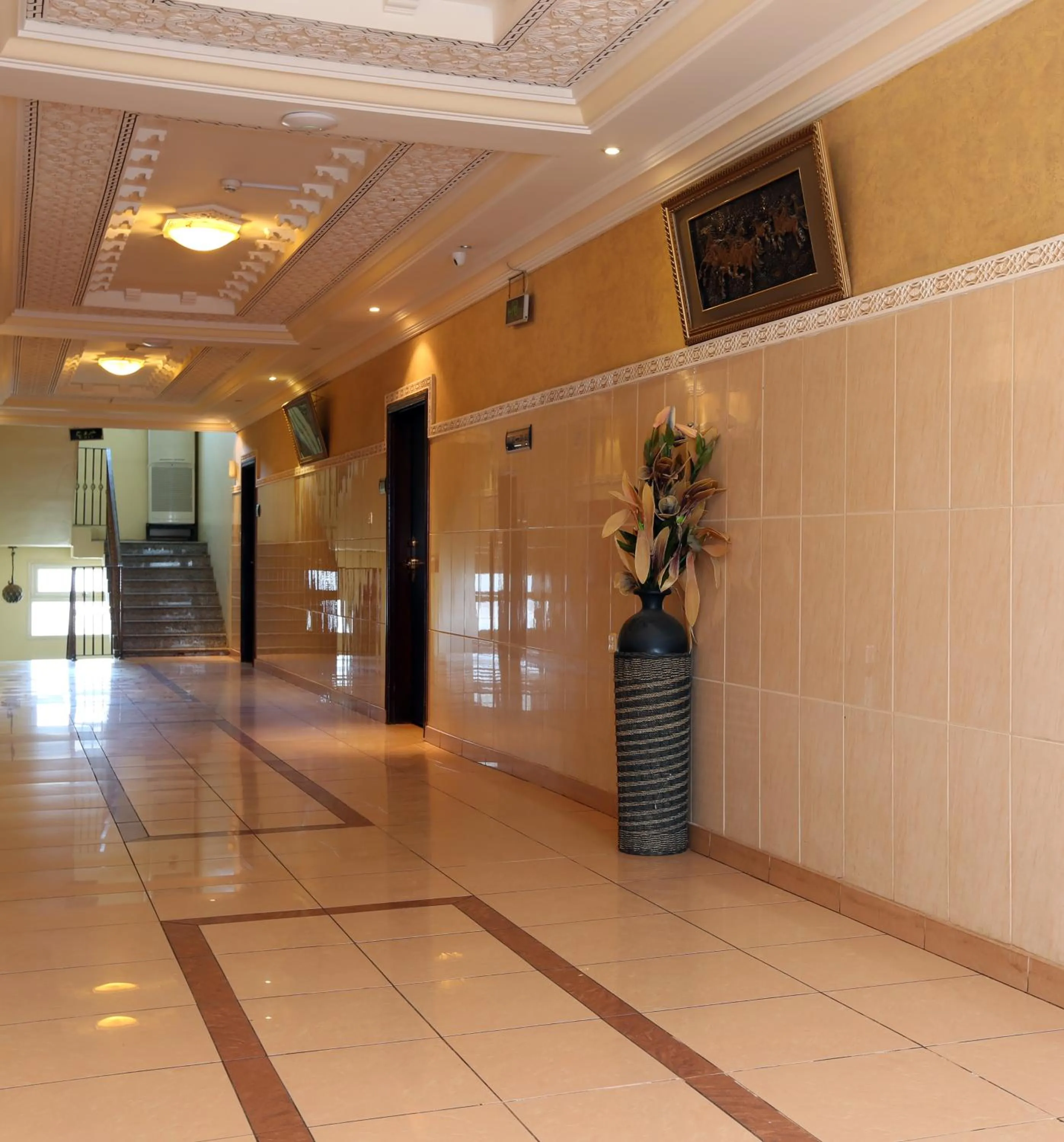 Area and facilities in Seasons Apartments