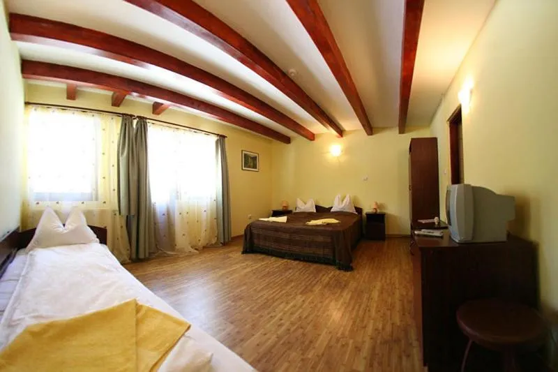 Photo of the whole room, Bed in Vila Gal