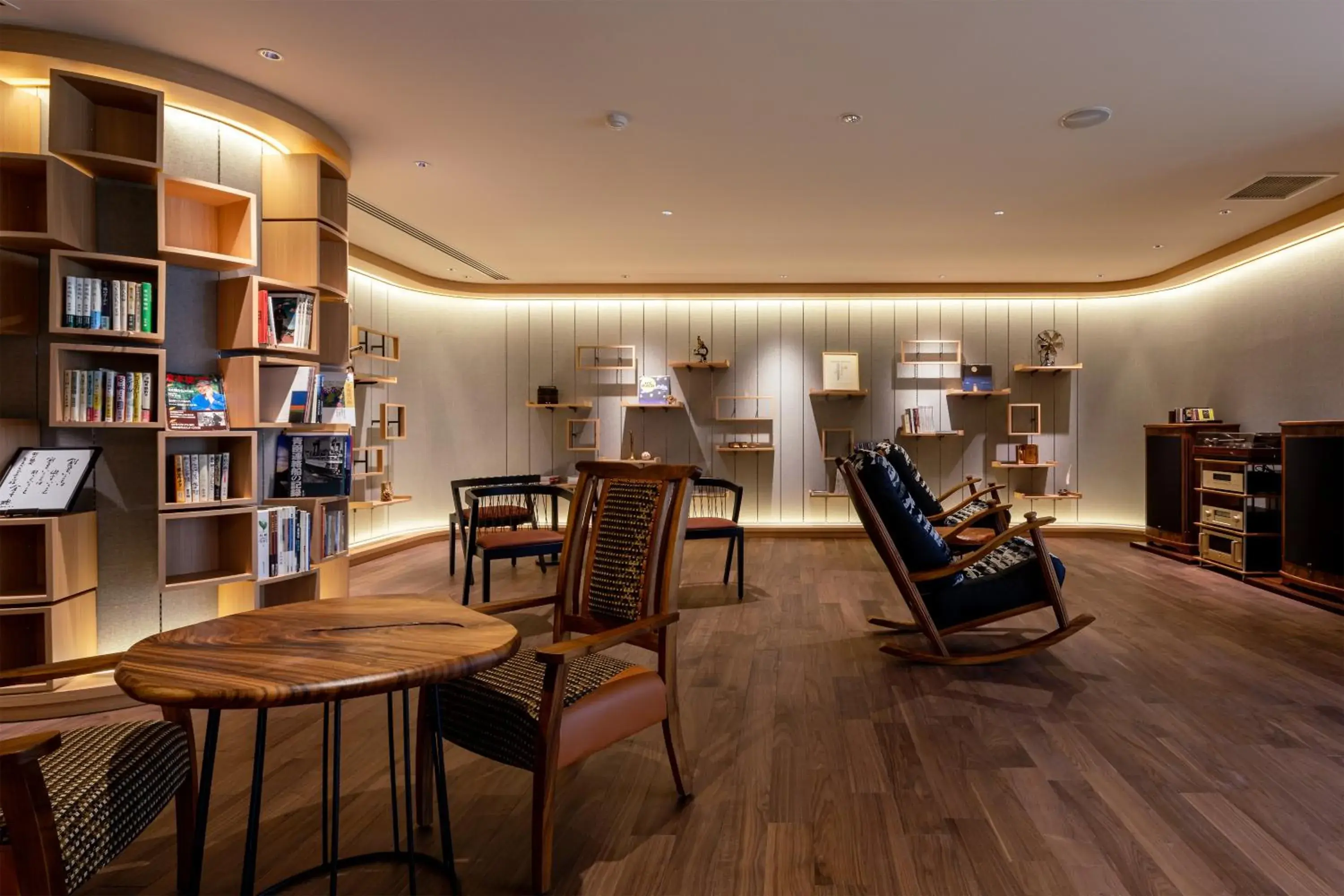 Lounge or bar in Shogetsu Grand Hotel Lounge or bar in Shogetsu Grand Hotel