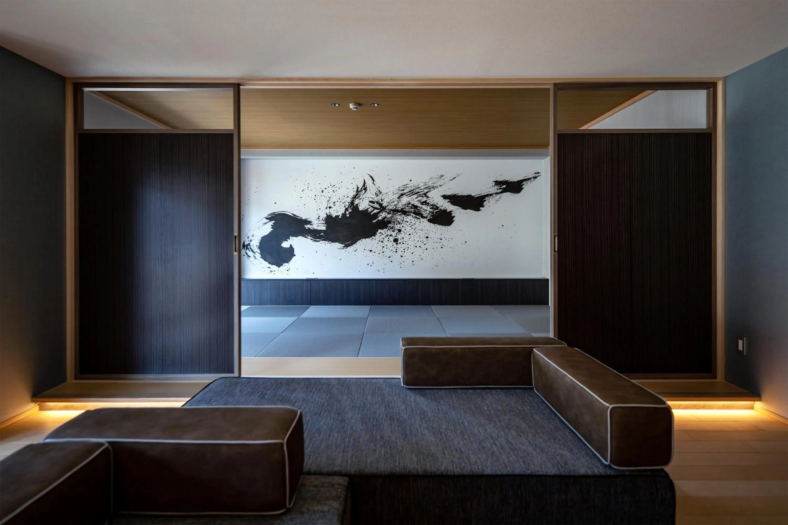 Living room, Bed in Shogetsu Grand Hotel