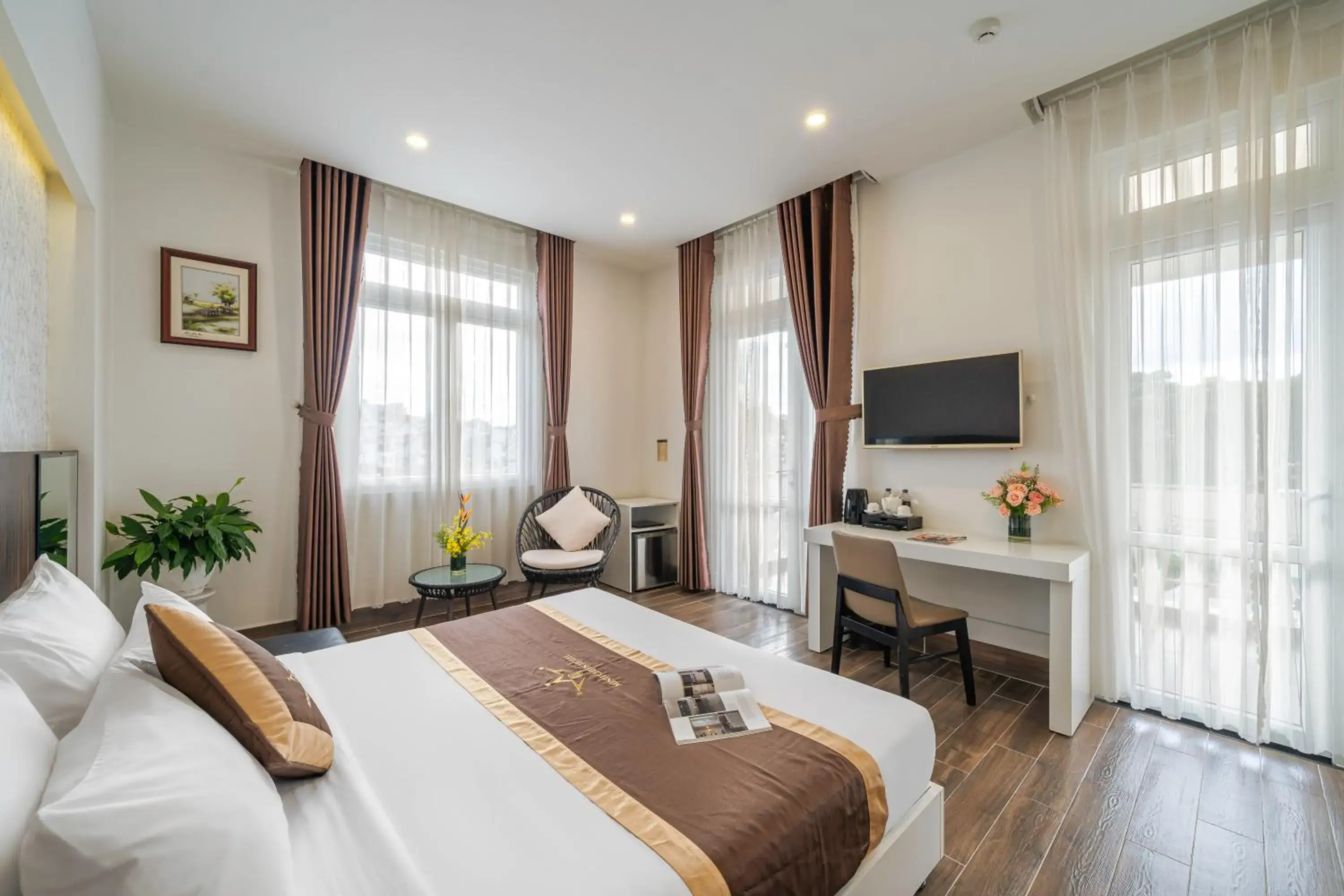 Photo of the whole room, Bed in Minh Chien Hotel Photo of the whole room, Bed in Minh Chien Hotel