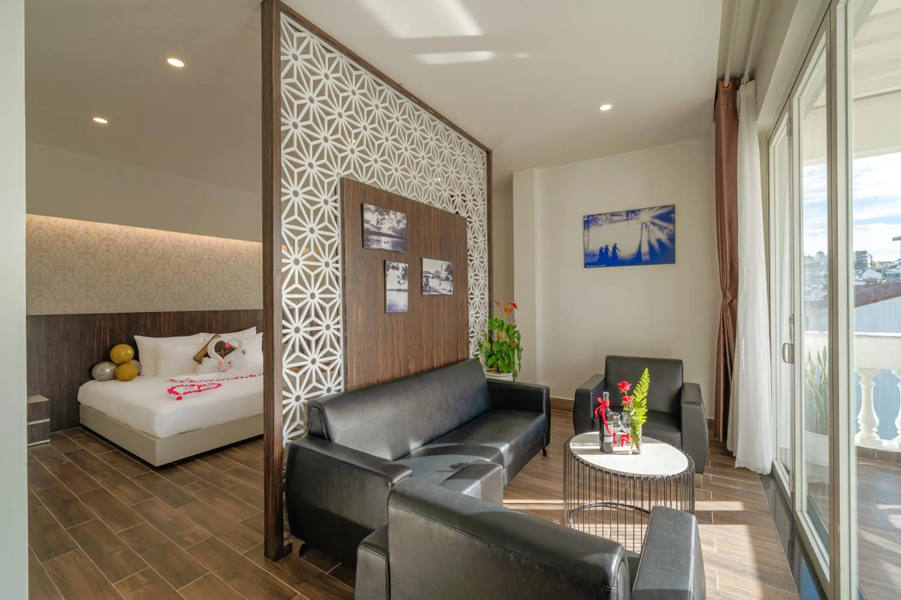 Bedroom, Bed in Minh Chien Hotel