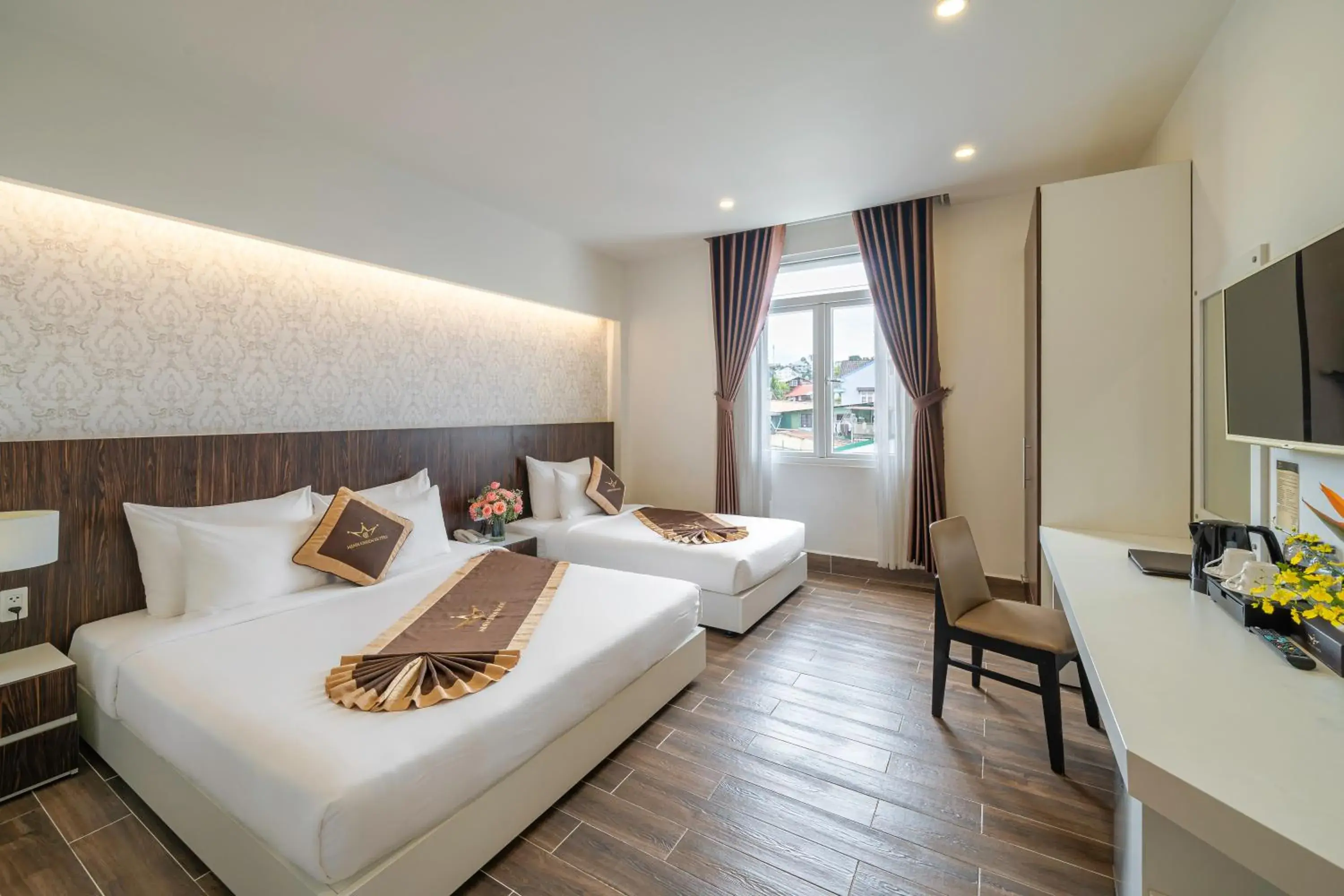 Bedroom, Bed in Minh Chien Hotel Bedroom, Bed in Minh Chien Hotel