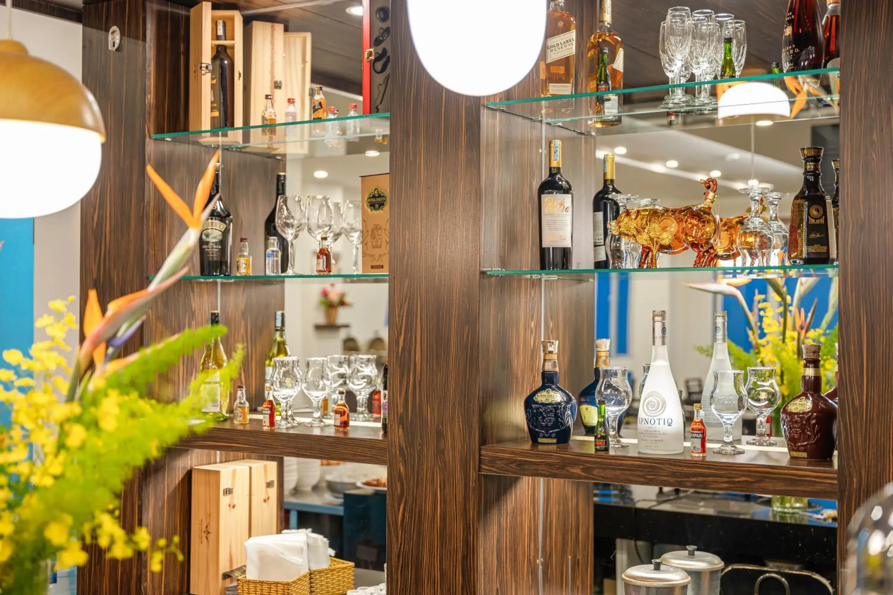 Restaurant/places to eat in Minh Chien Hotel Restaurant/places to eat in Minh Chien Hotel