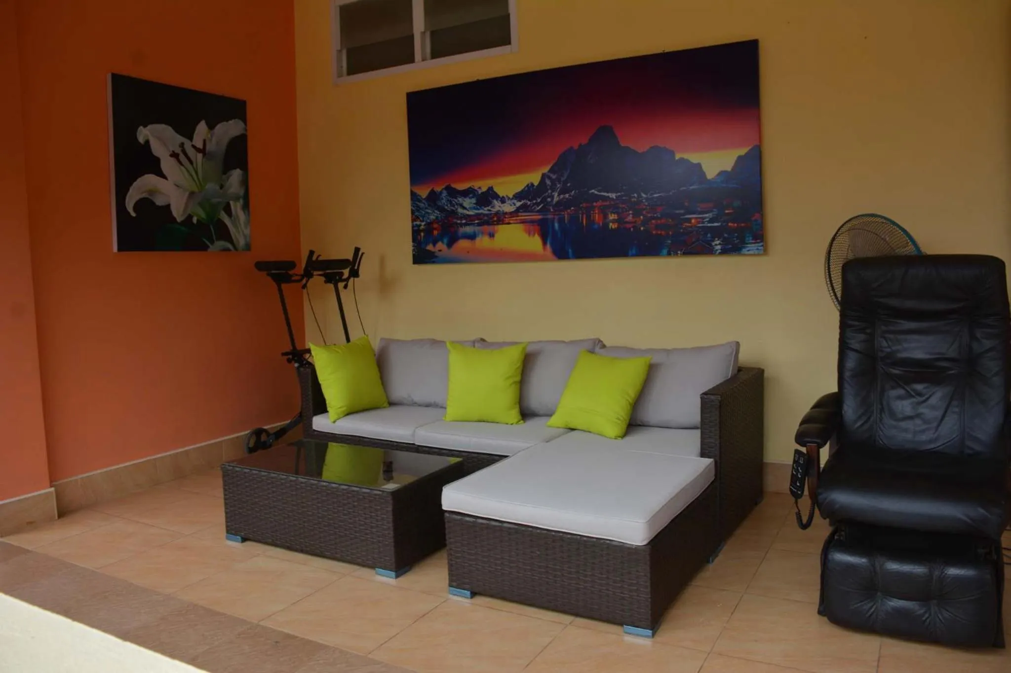 Baan Sabaijai Resort