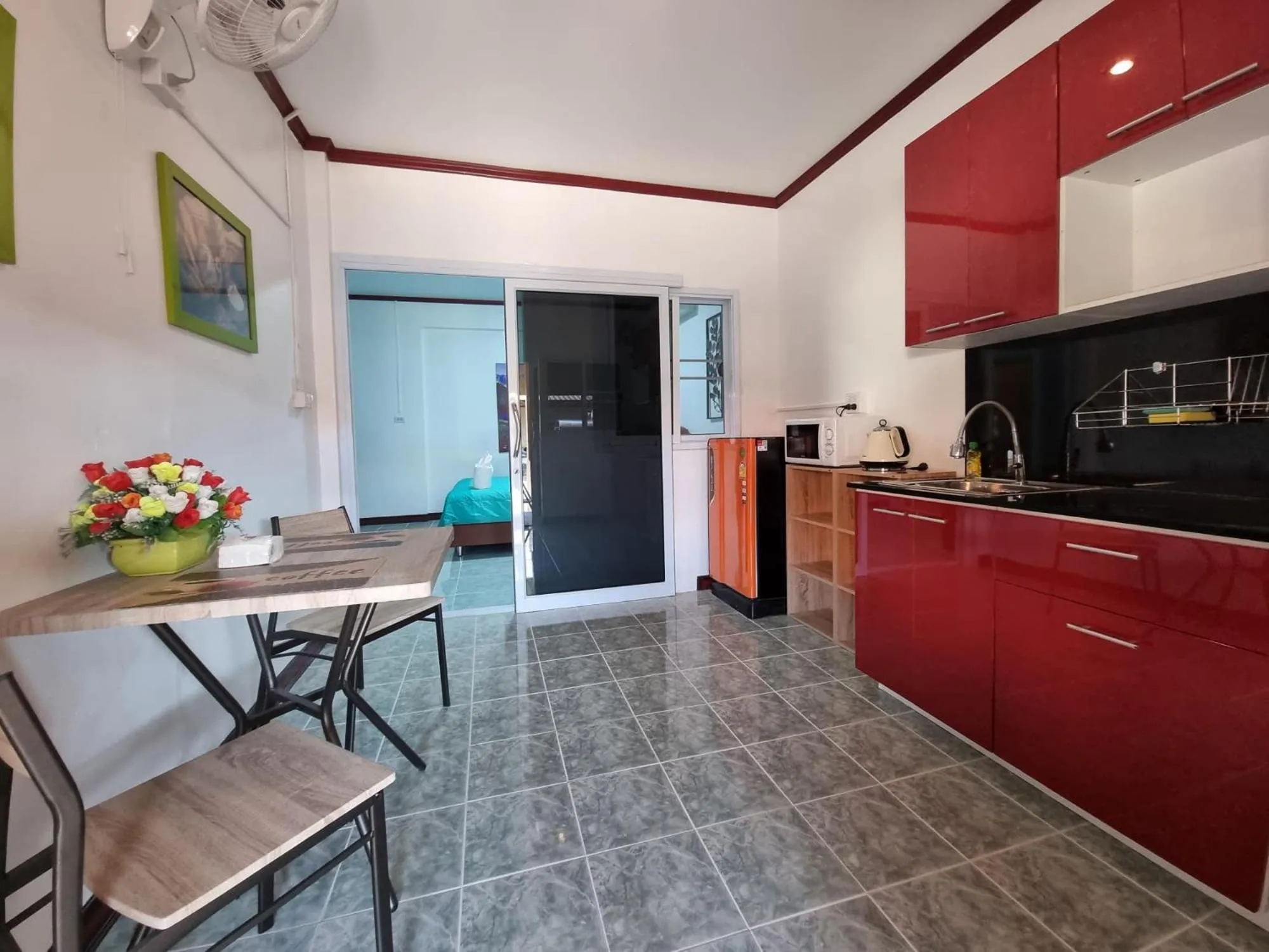 Baan Sabaijai Resort