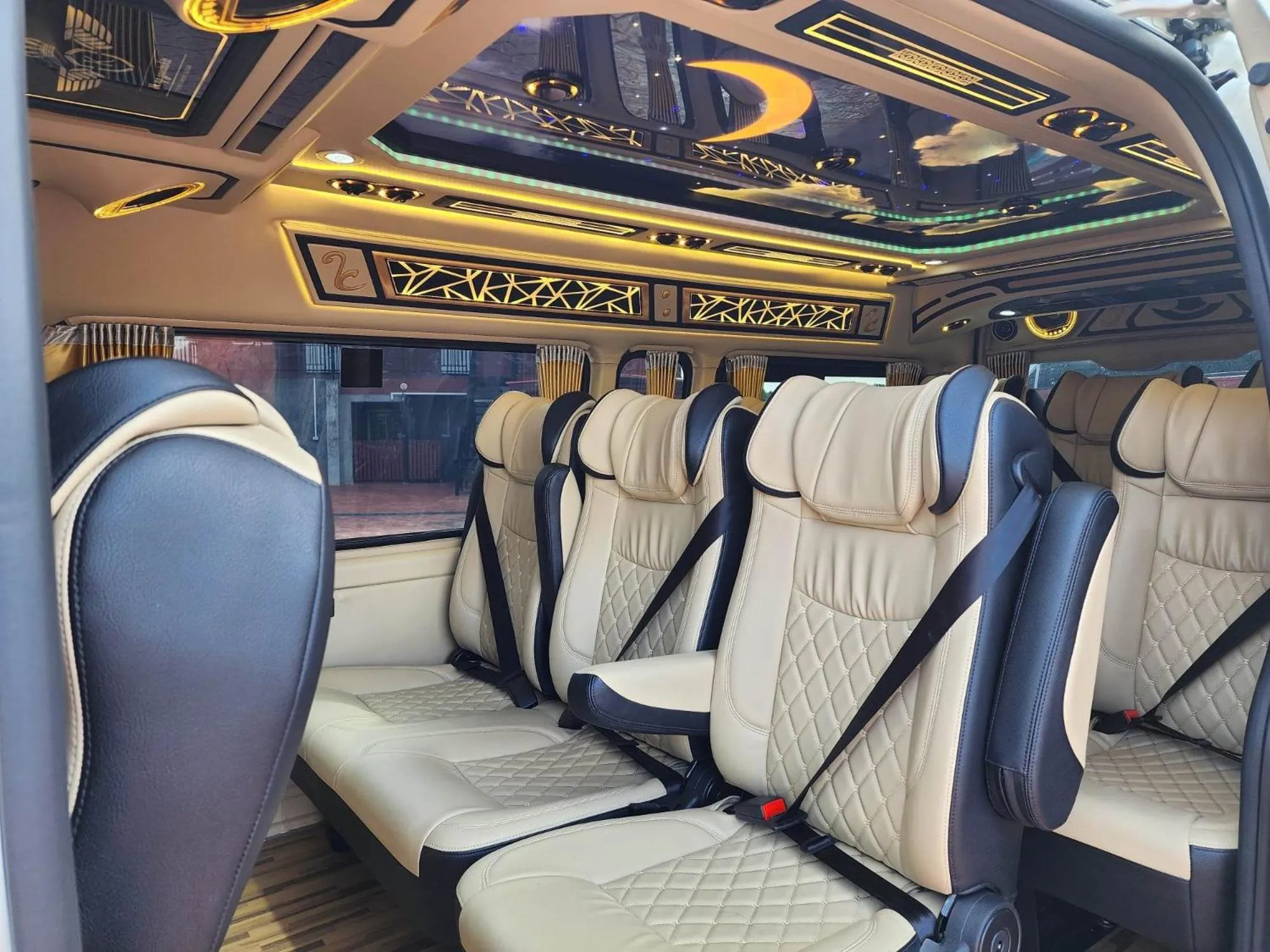 Baan Sabaijai Resort