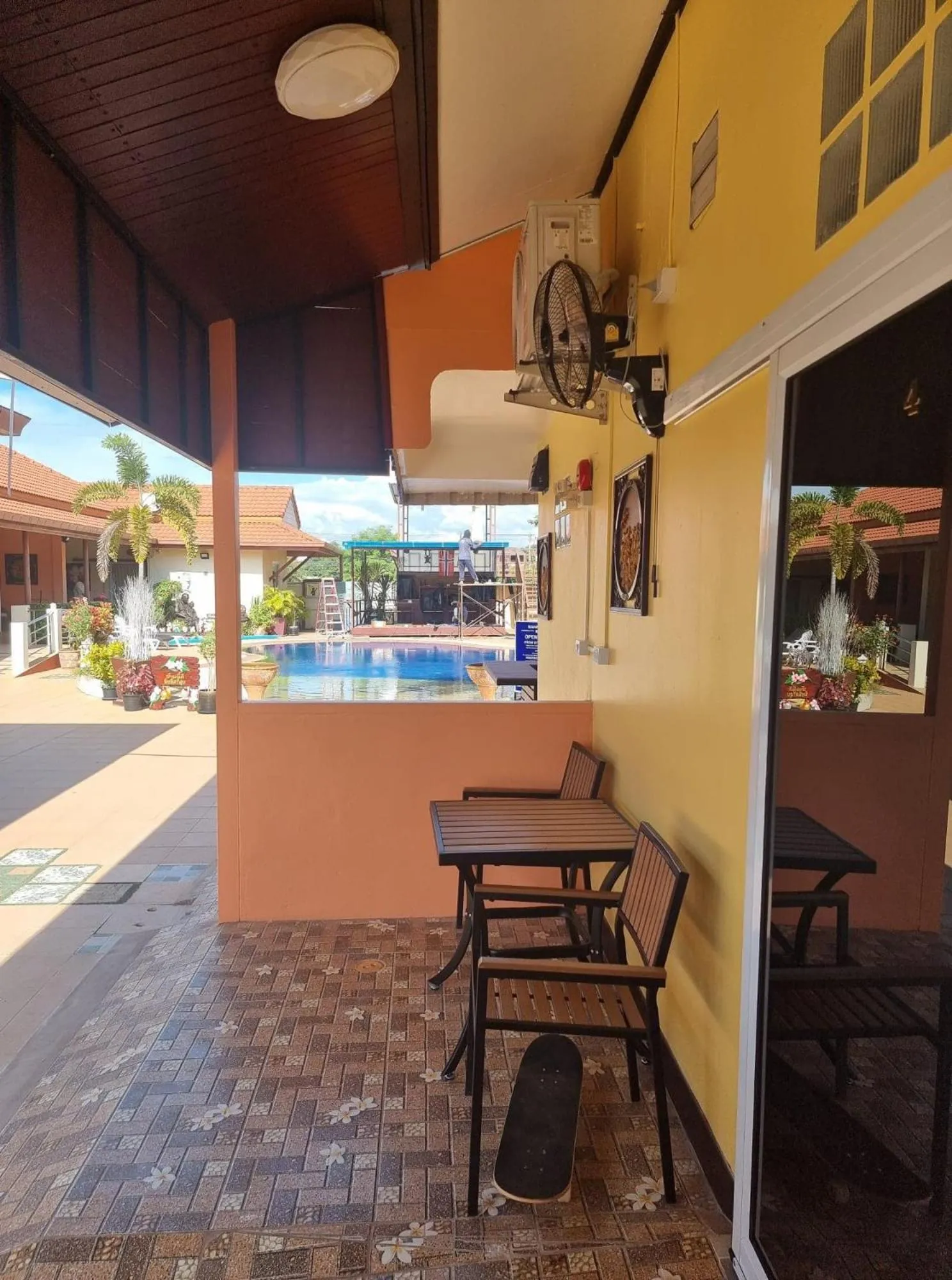 Baan Sabaijai Resort