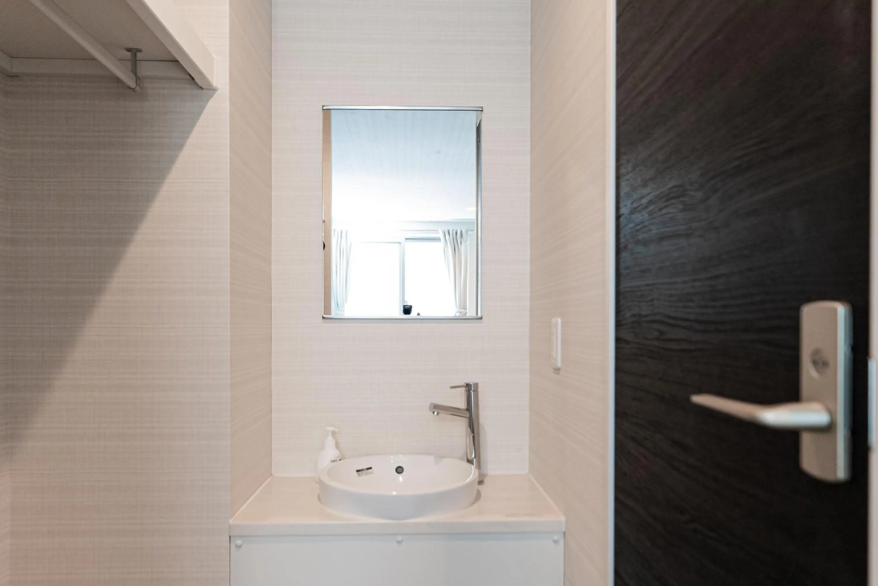 Bedroom in GLOU Higashi Shinjuku