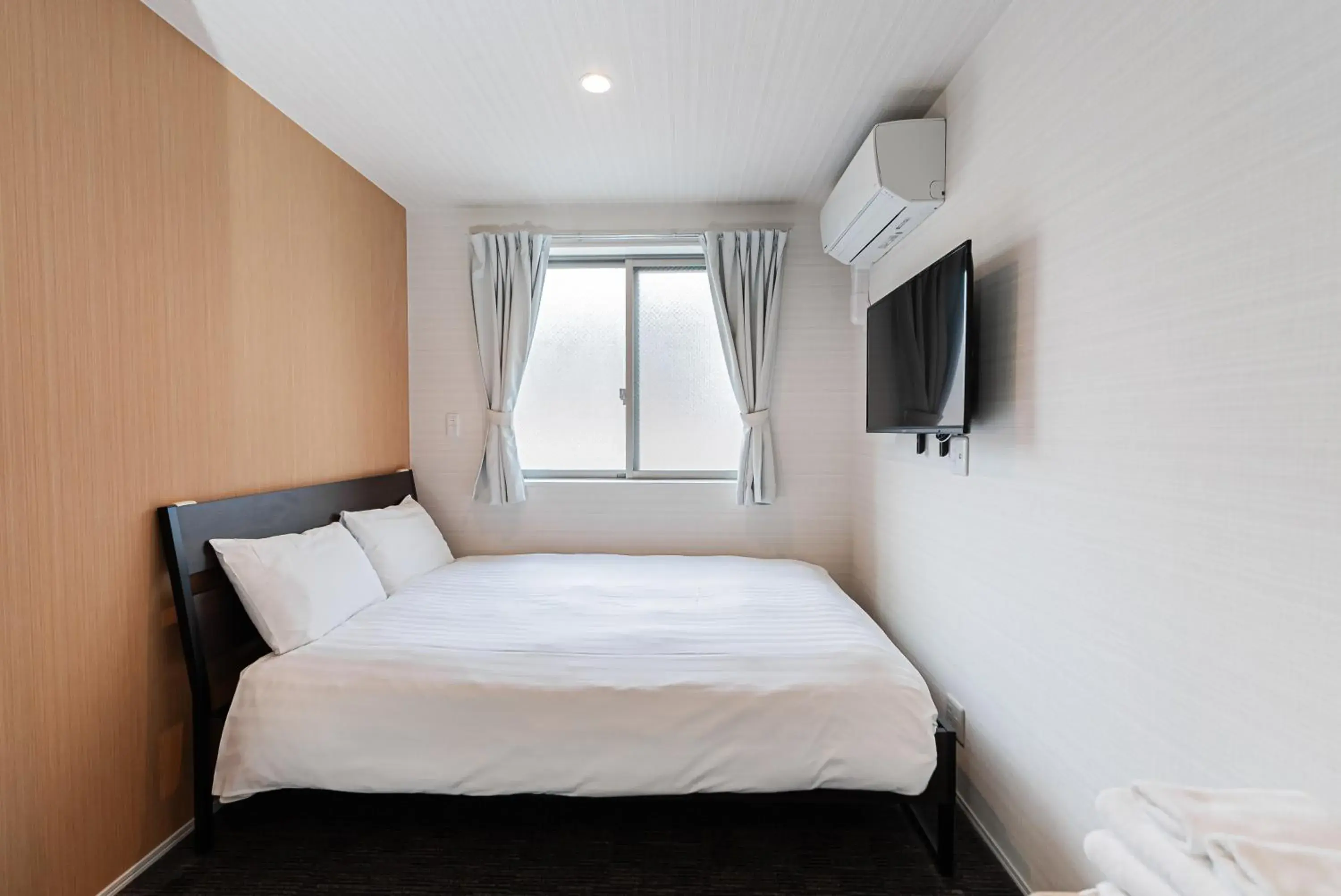 Standard Double Room - Non-Smoking in GLOU Higashi Shinjuku Standard Double Room - Non-Smoking in GLOU Higashi Shinjuku