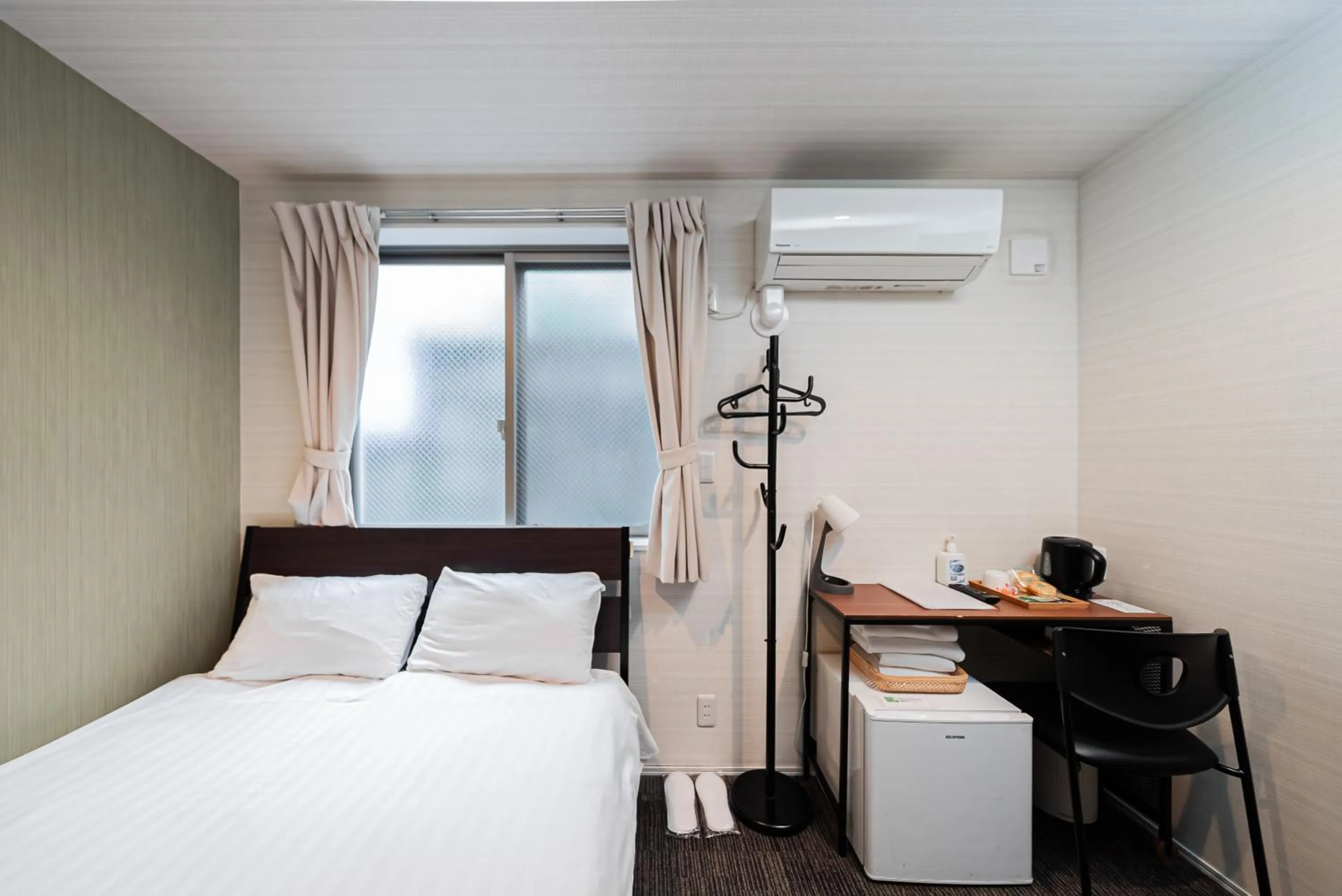 Bedroom, Bed in GLOU Higashi Shinjuku