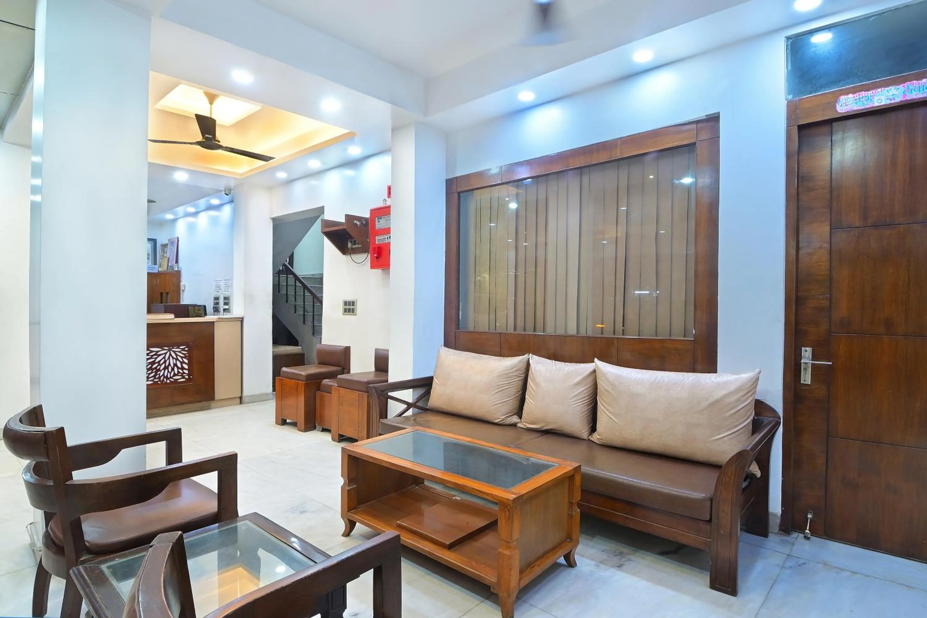 Lobby or reception in Hotel Maharani -New Delhi Railway Station - Paharganj