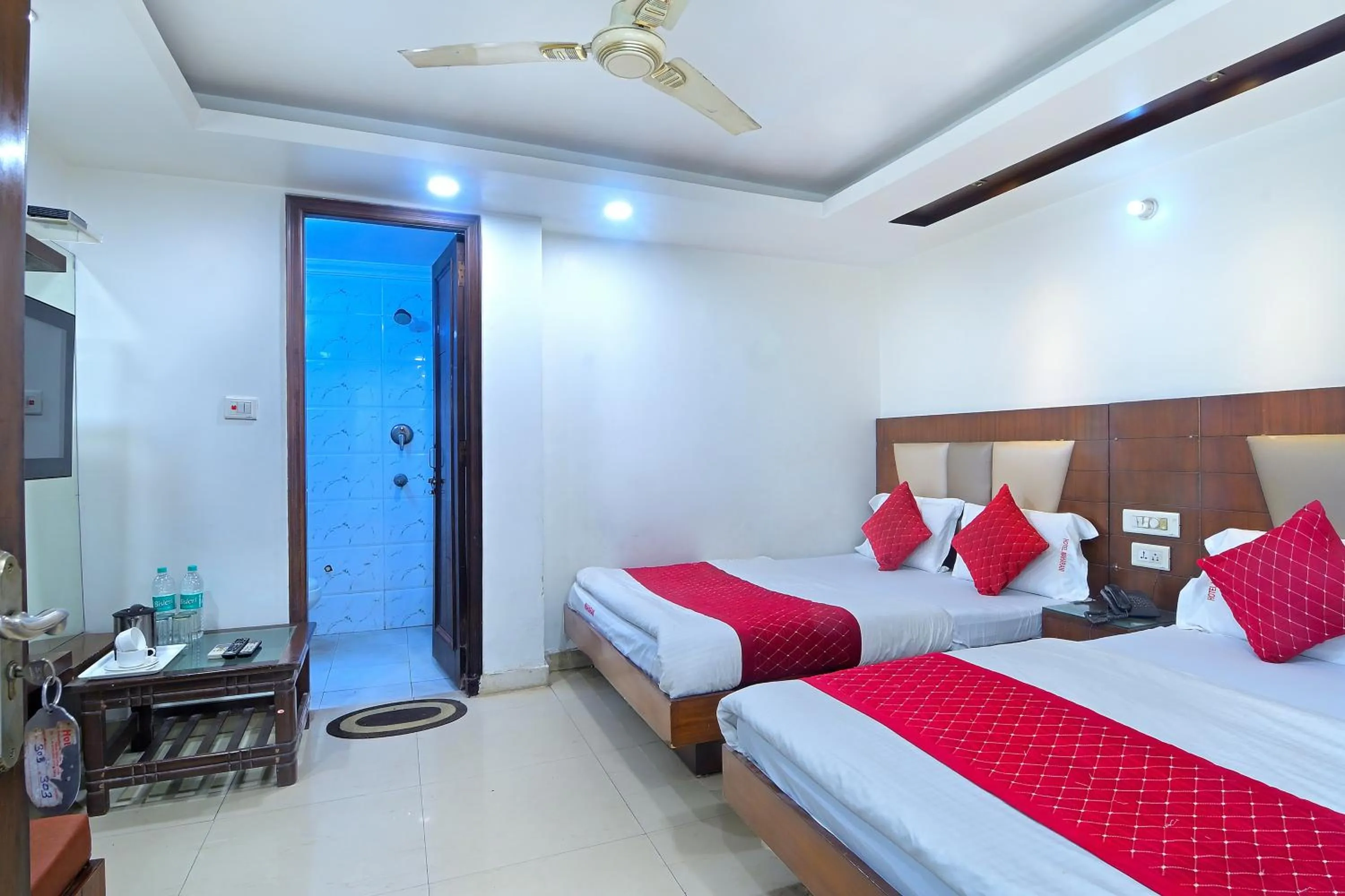 Bed in Hotel Maharani -New Delhi Railway Station - Paharganj