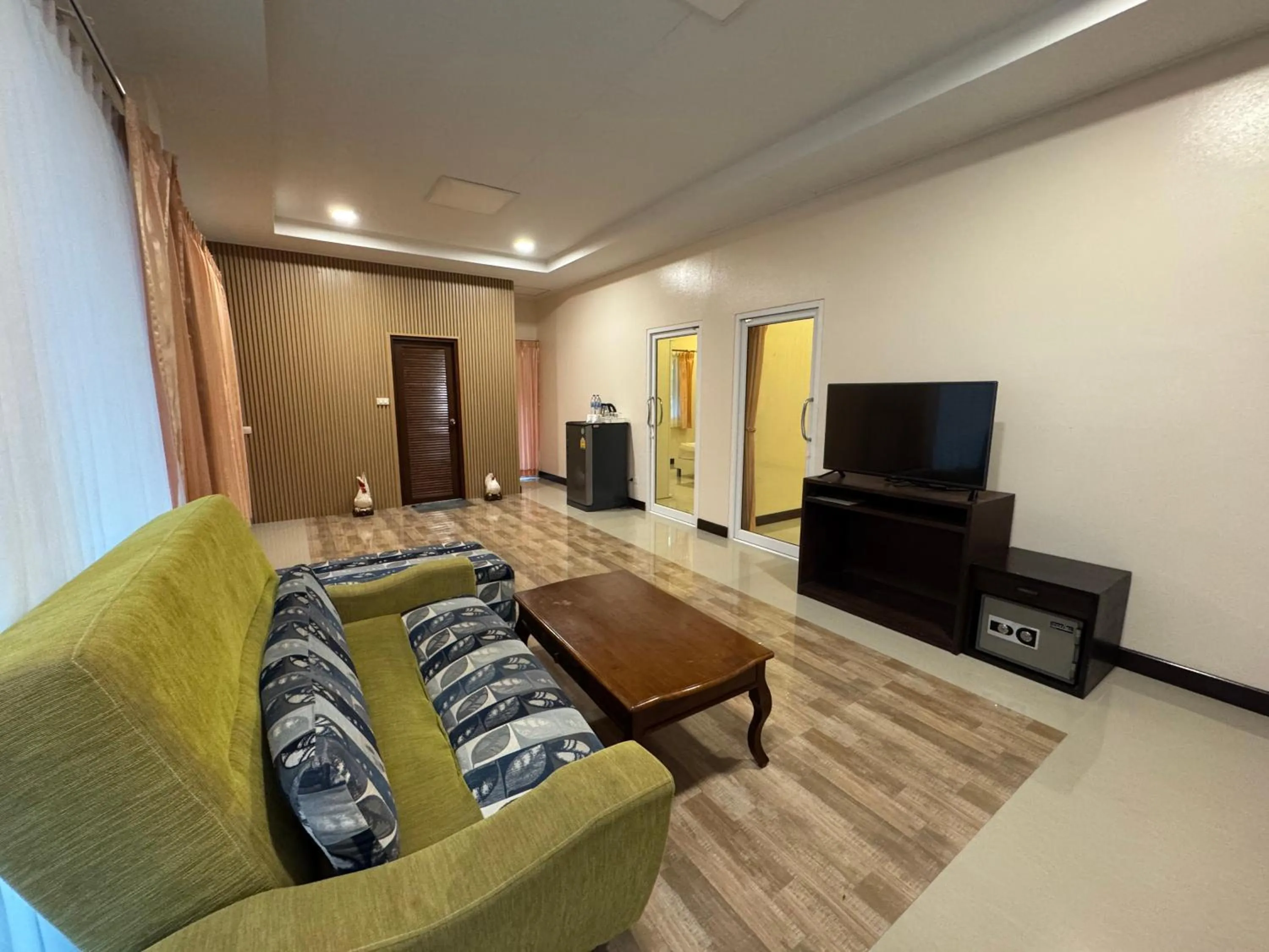 Ao Thong beach Resort