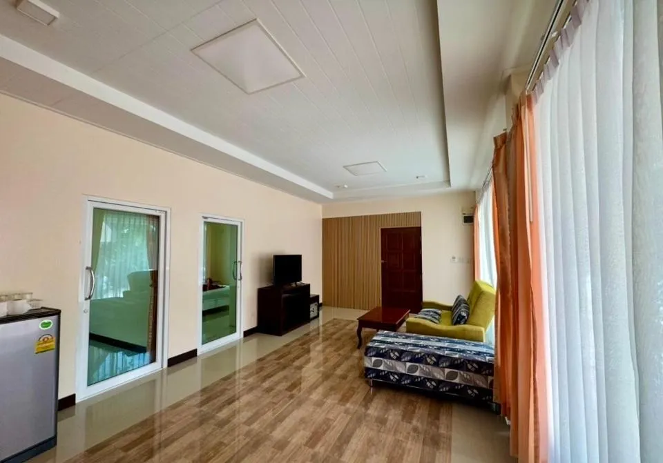 Bed in Ao Thong beach Resort