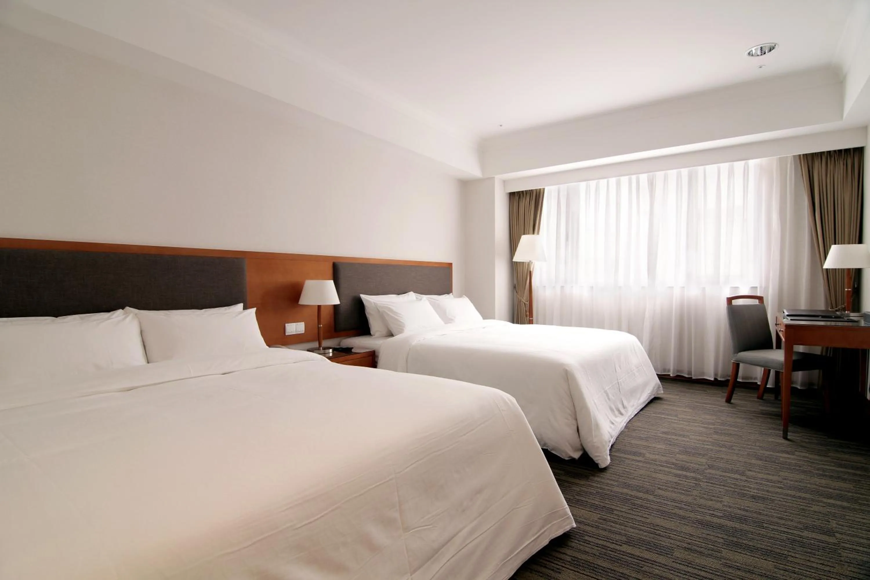 Bedroom, Bed in Fushin Hotel Taichung