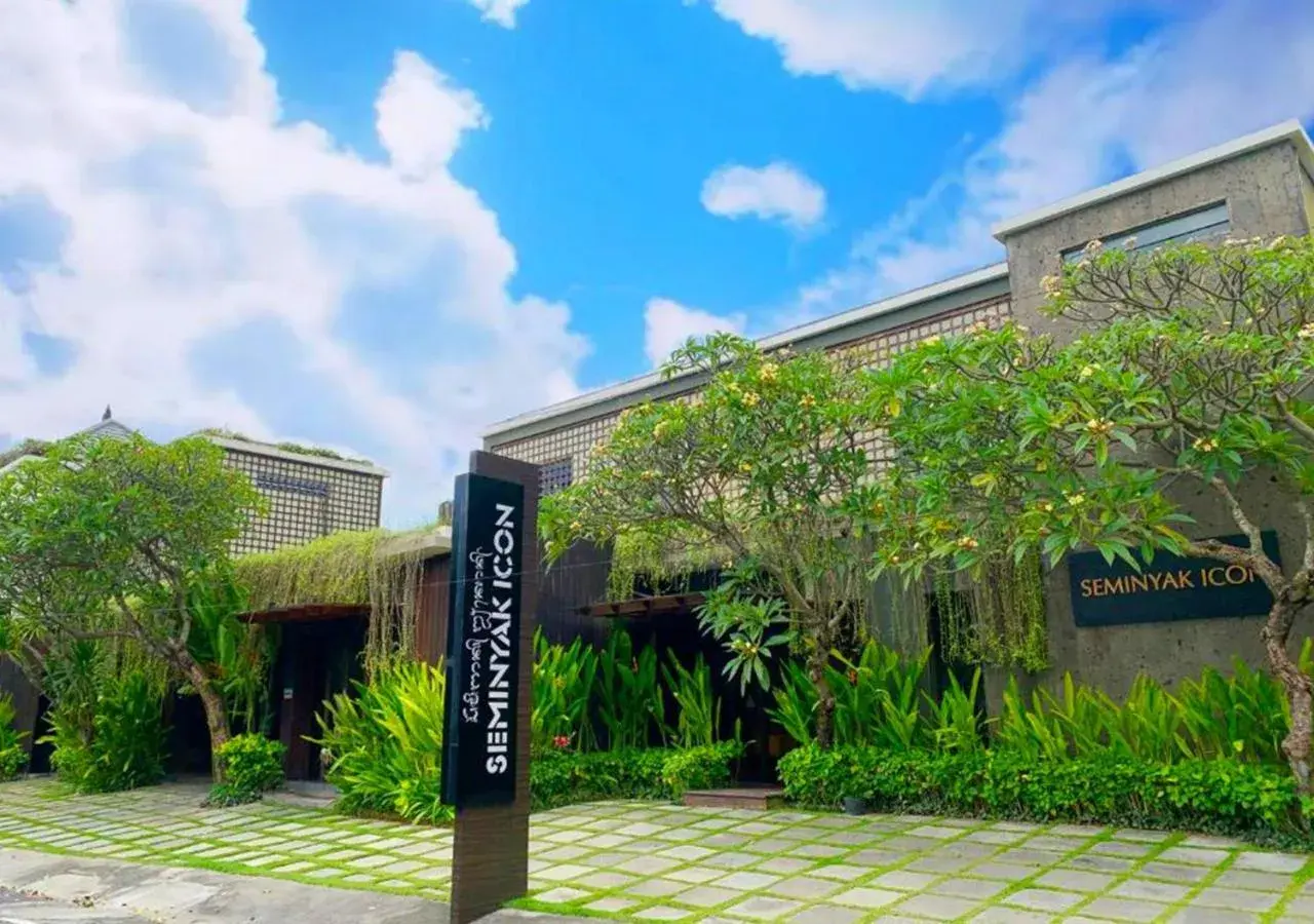 Property building in Seminyak Icon - by Karaniya Experience - CHSE certified Property building in Seminyak Icon - by Karaniya Experience - CHSE certified