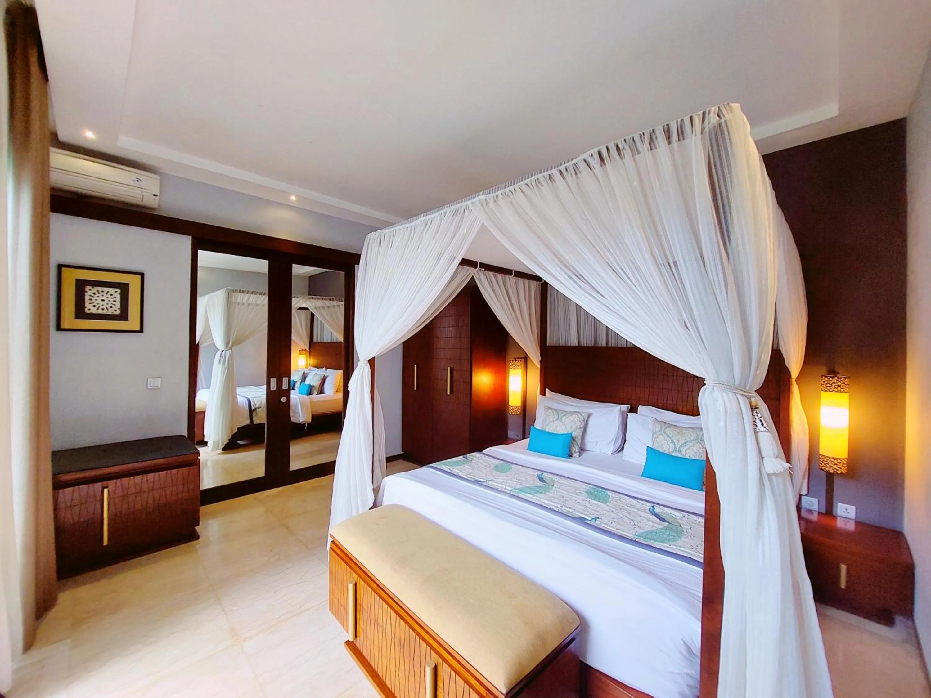 Seminyak Icon - by Karaniya Experience - CHSE certified